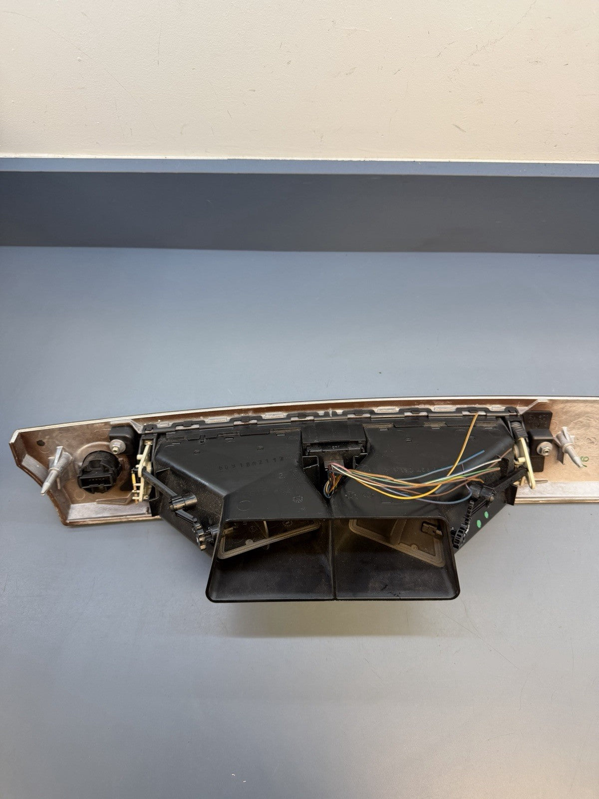07-13 BMW 335i E90 E92 Center Dashboard Trim Panel Wood Grain Vents 6985540