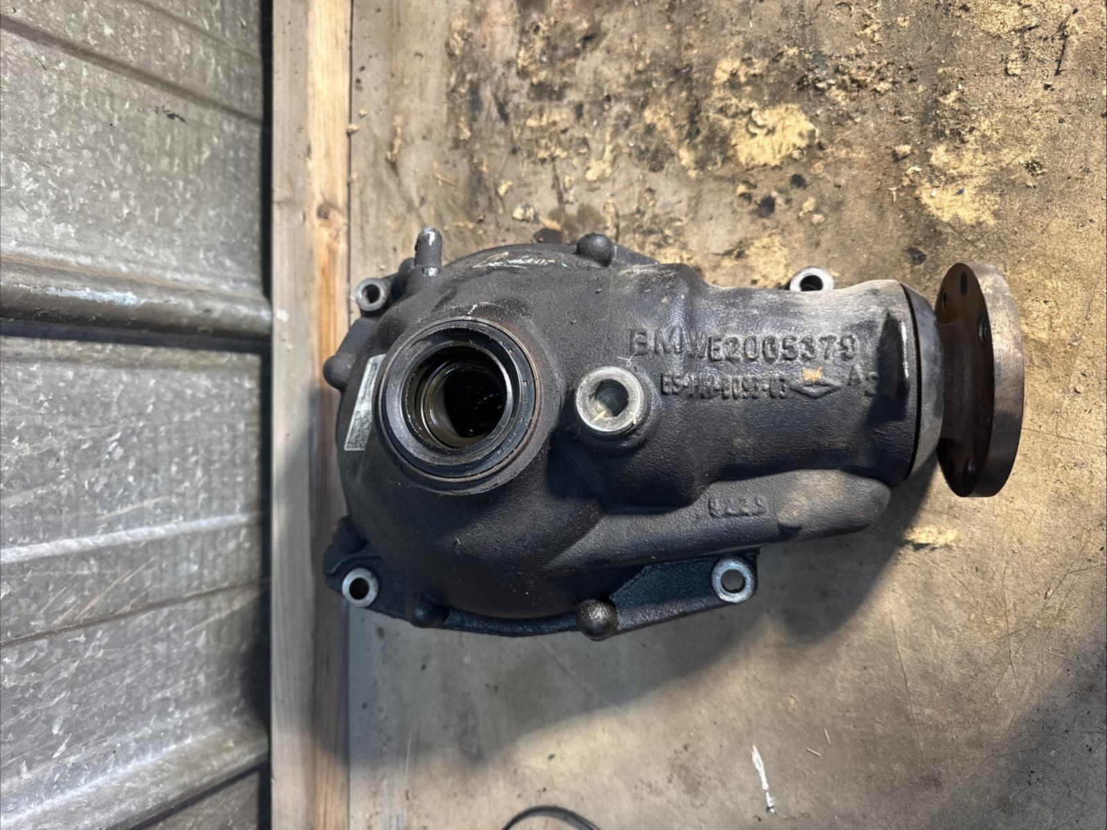 Front Differential Carrier Final Drive 4.44 AUTO Diff OEM BMW X3i E83 7540634