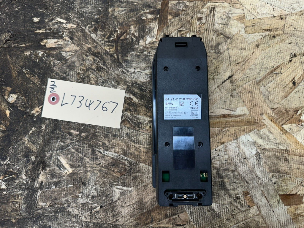 BMW 2011-2013 F25 X3 iPhone 4 CONSOLE DOCK OEM 2218390