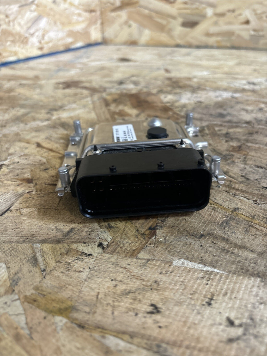 Engine Emission Def Pump Control Module 7377299-01 Fits 2014 BMW 328D OEM