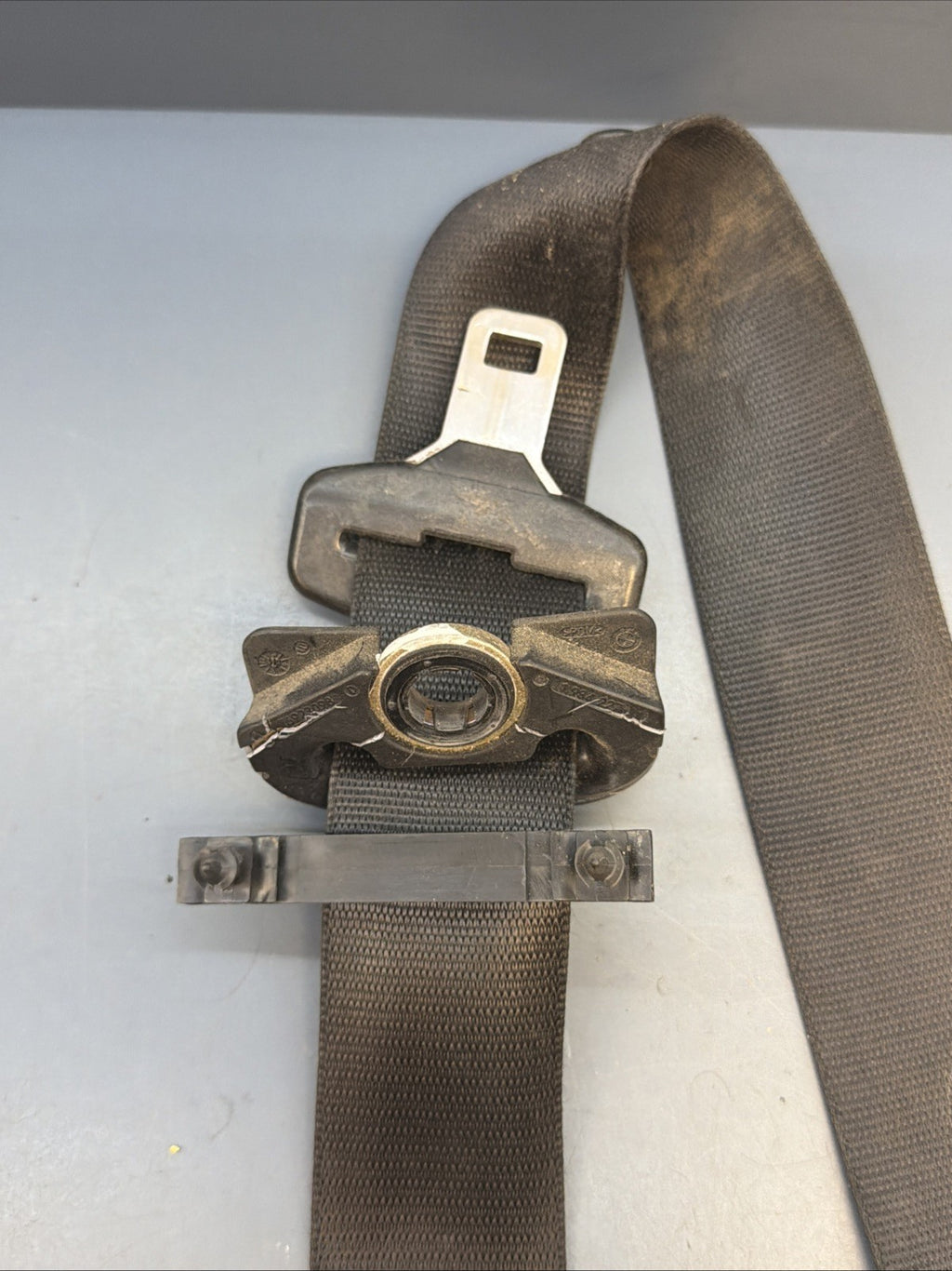 2000-2006 BMW X5 Seat Belt Retractor Front Left Driver E53 OEM 8408751
