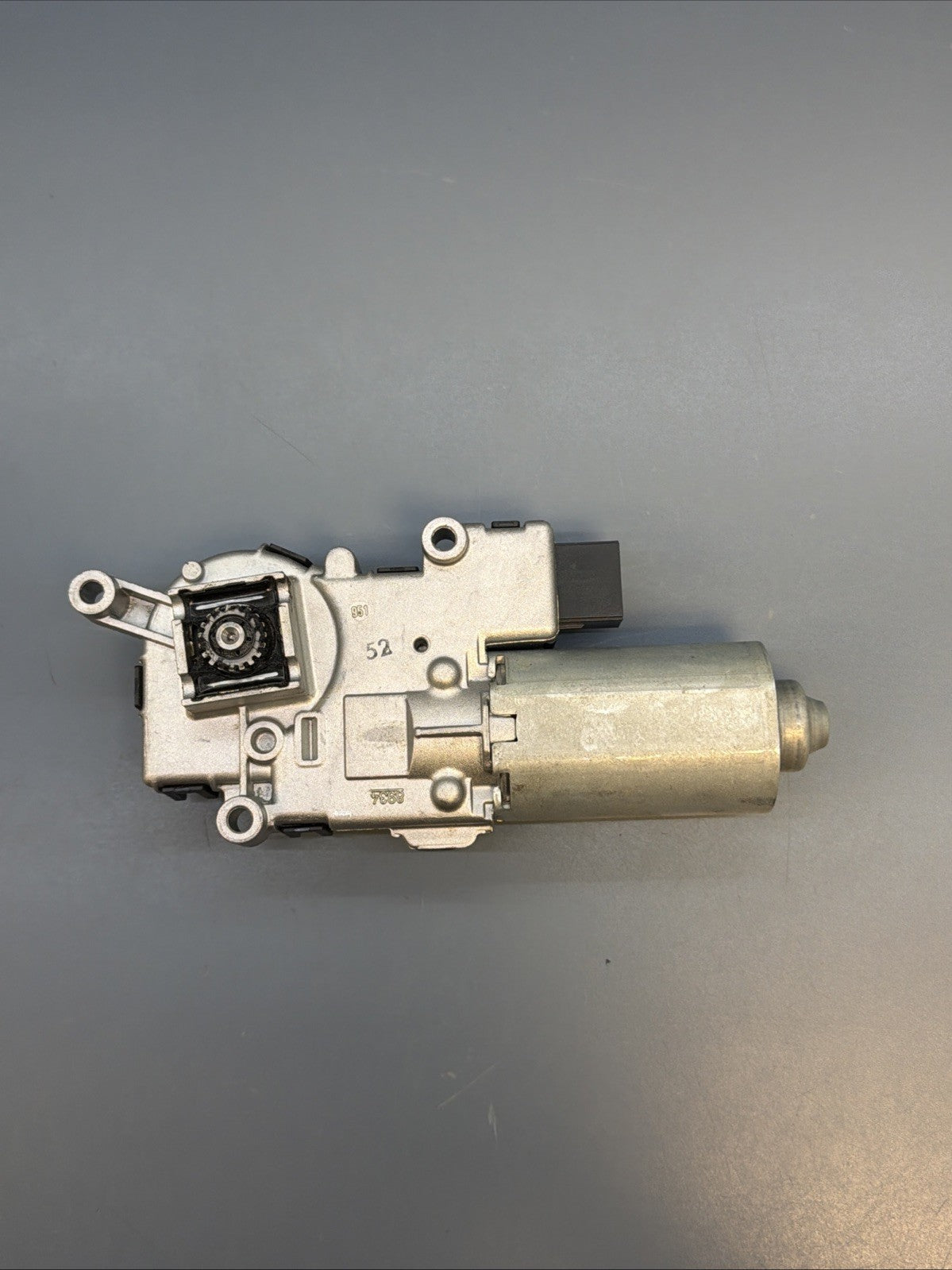 2007-2013 BMW E70 X5 Sunroof Motor Drive Unit OEM 6922652