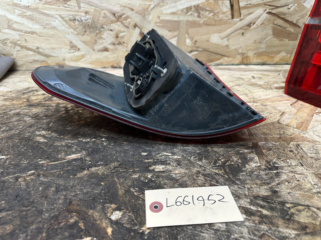 BMW 2011-2014 E70 LCI REAR RIGHT+LEFT SIDE OUTER TAIL LIGHT SET OEM 7227792+1