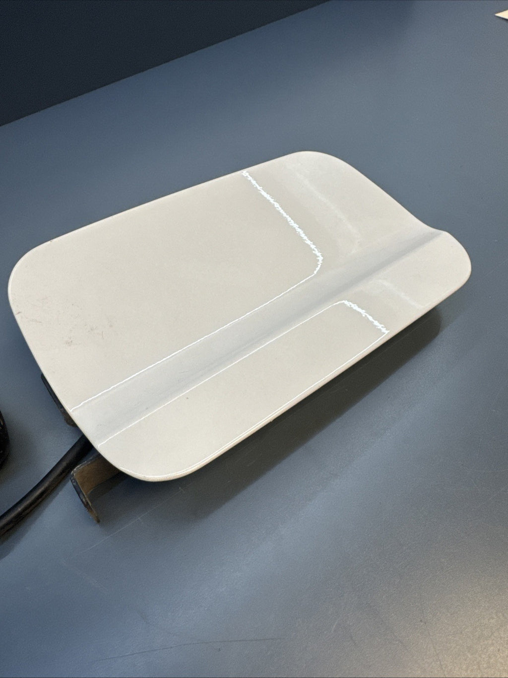 2000 - 2006 Bmw X5 E53 Fuel Filler Lid Cover Door Petrol Gas Tank 7509290 WHITE