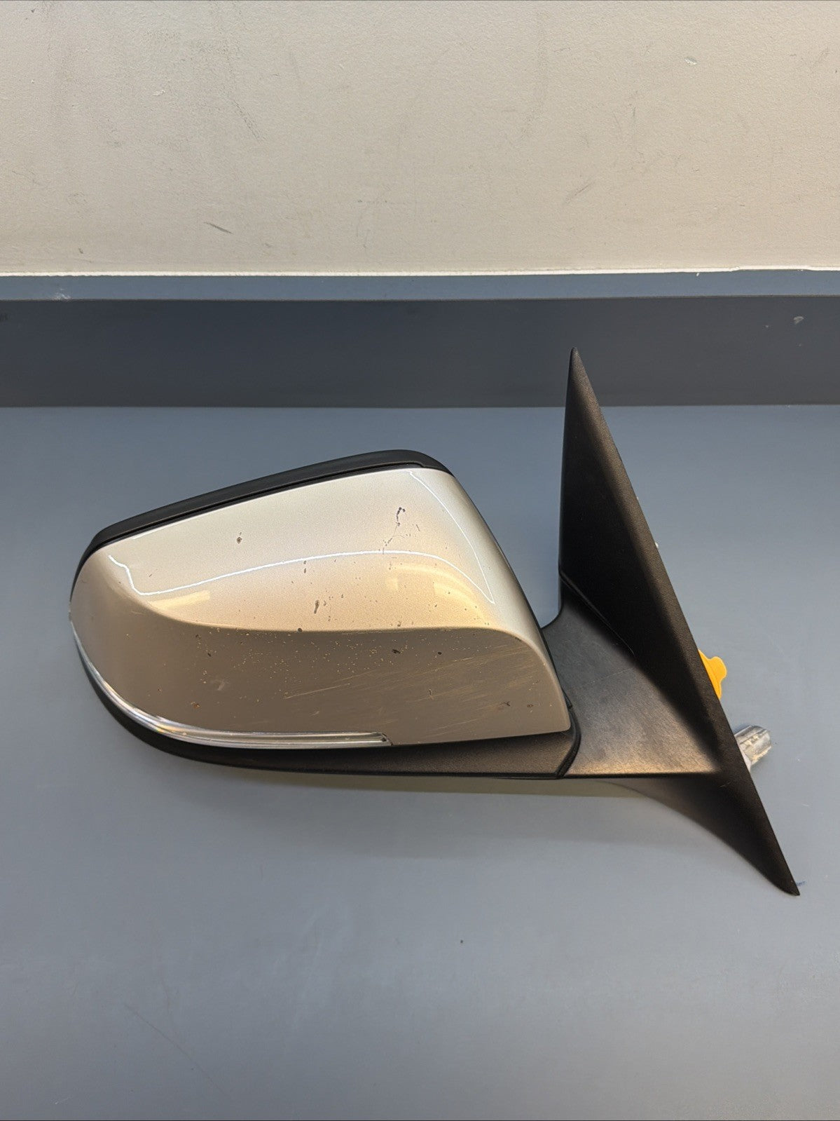 2012-2016 Bmw 328i 320i Right Passenger Side View Power Mirror E021185