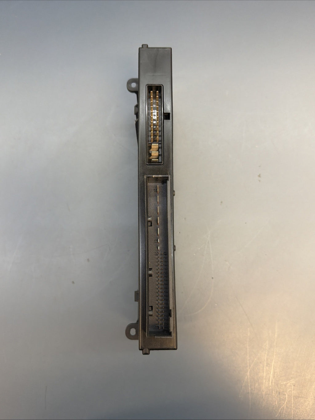 BMW E90 E91 E92 Body Control Module 6983302 OEM 06-13 325 328 330 335 M3