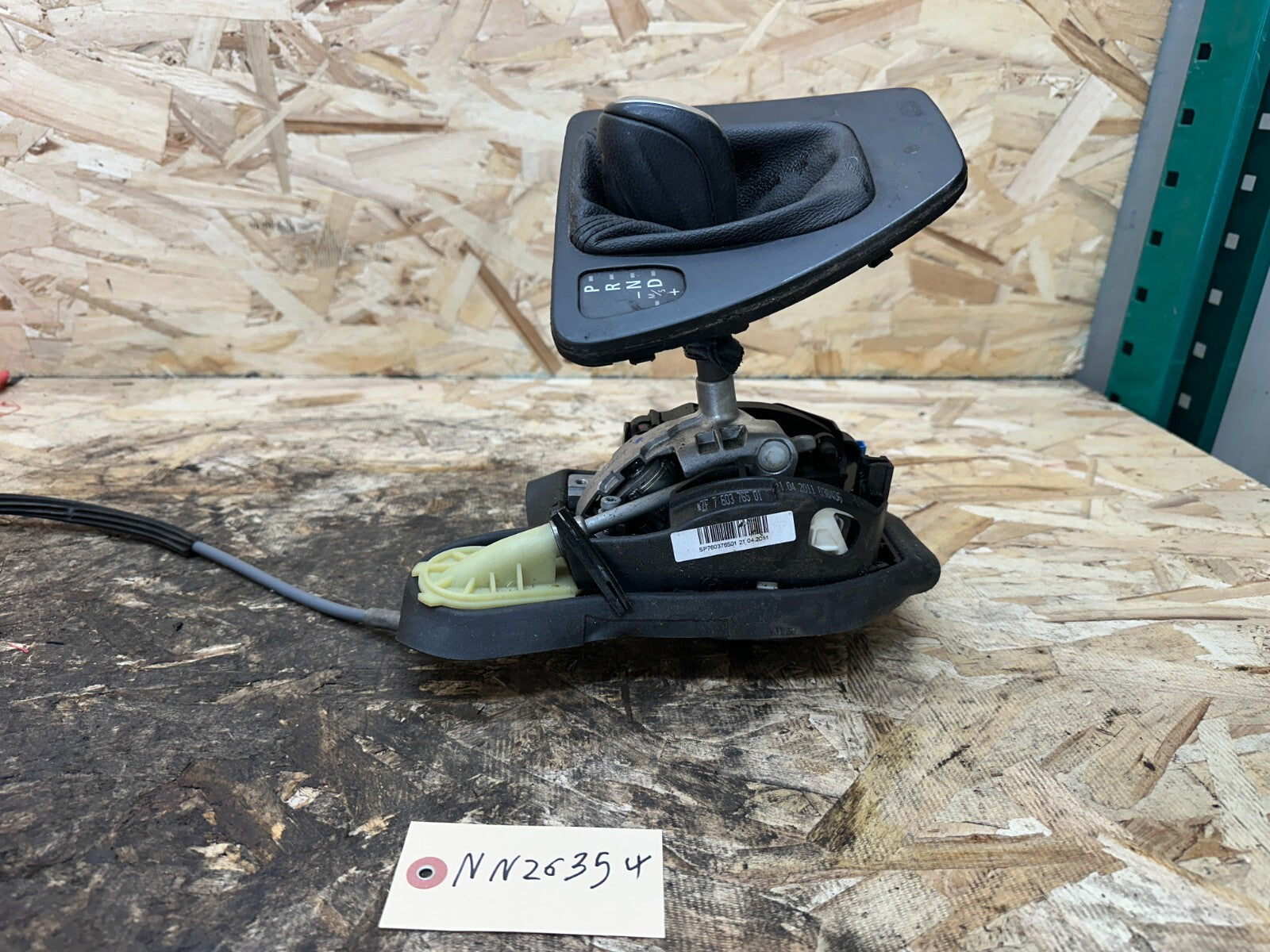 BMW 09-12 E90 3 SERIES AUTOMATIC TRANSMISSION GEAR SHIFTER+CABLE OEM 7603765