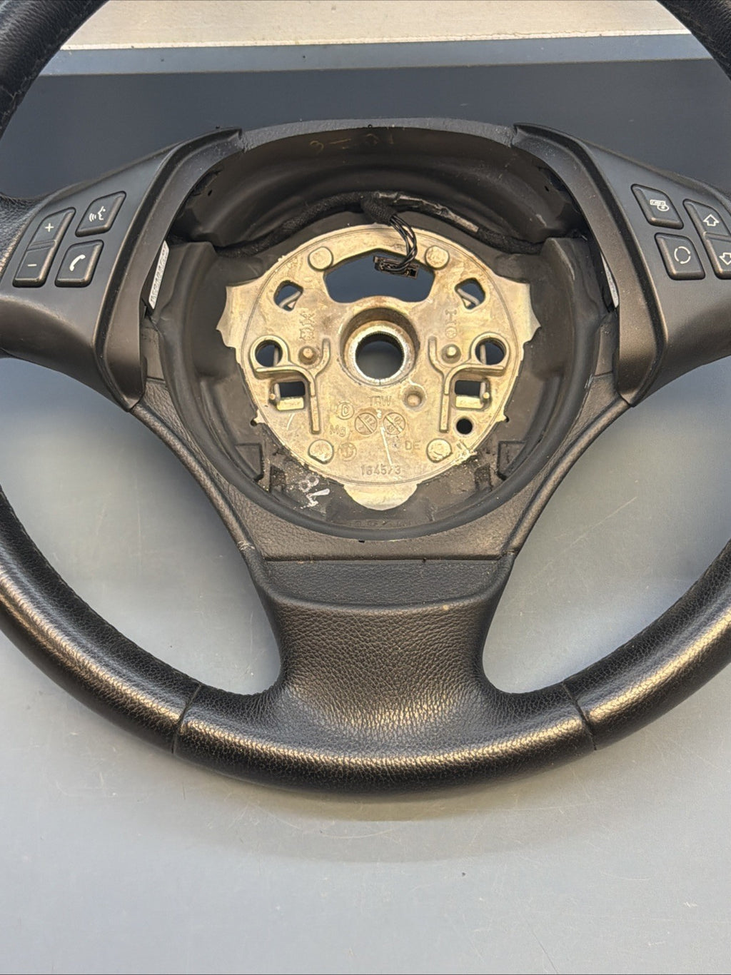BMW 2006-2012 E90 E9X 3 SERIES BLACK LEATHER STEERING WHEEL OEM 3375E901