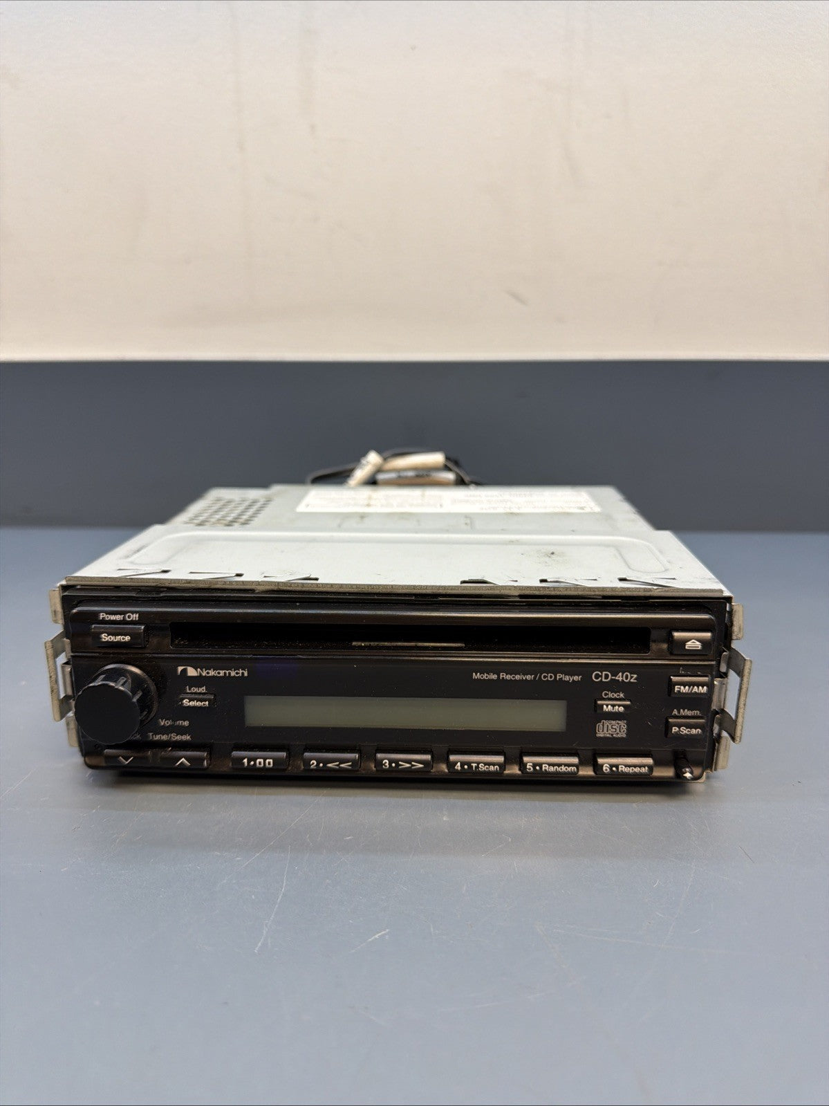 Single DIN Receiver with Bluetooth OFF BMW E36 Z3 NAKAMICHI CD-40Z
