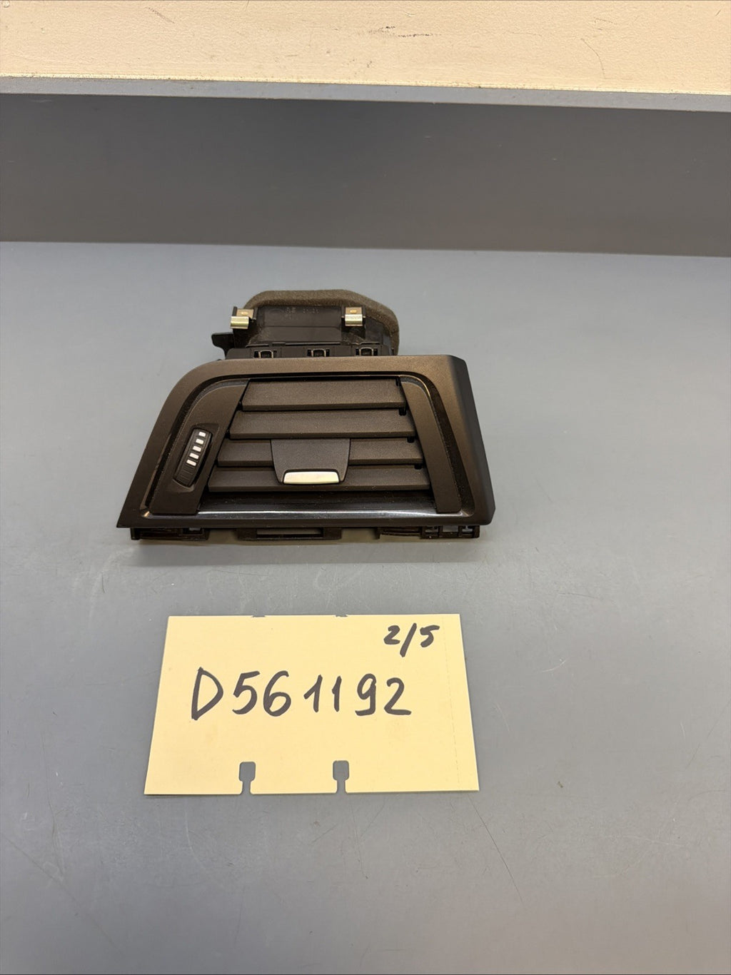 12-18 BMW 328i 320i Front Right Side Dash A/C Air Vent 9218550 Oem