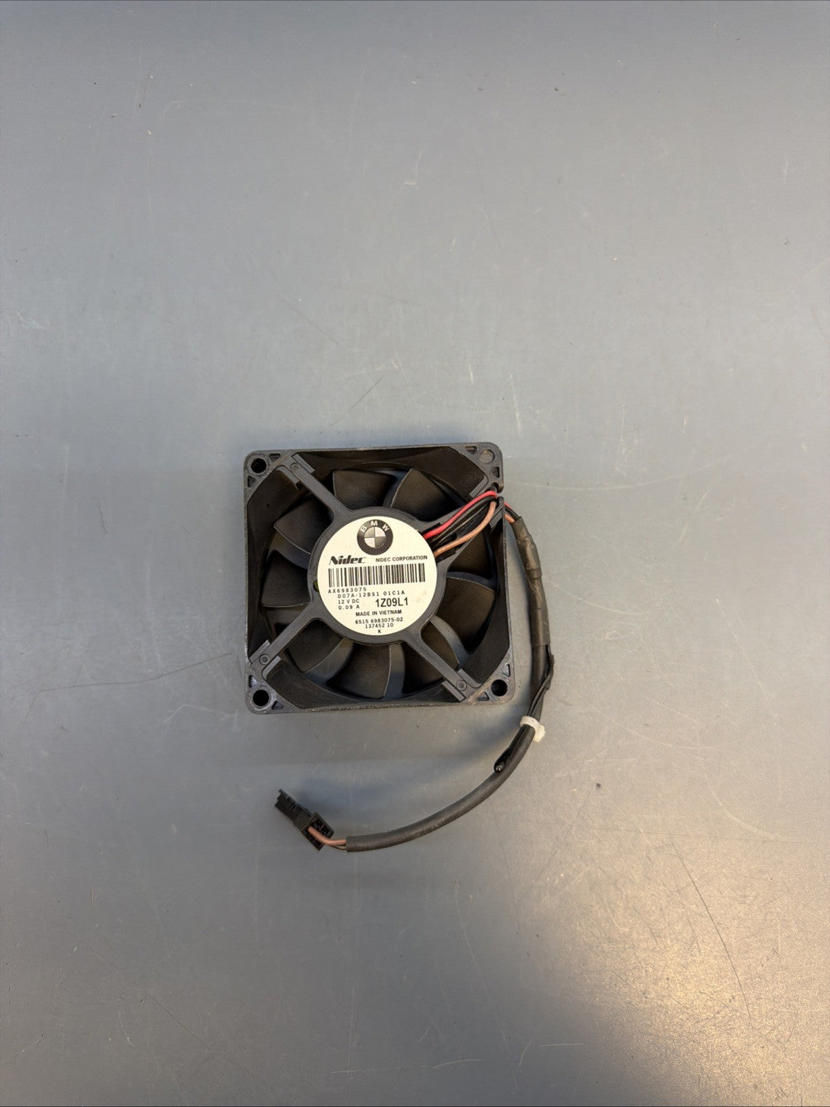 OEM BMW E88 E90 E93 F10 F01 F02 F10 F13 Rear Cooling Fan Amplifier Motor 6983075