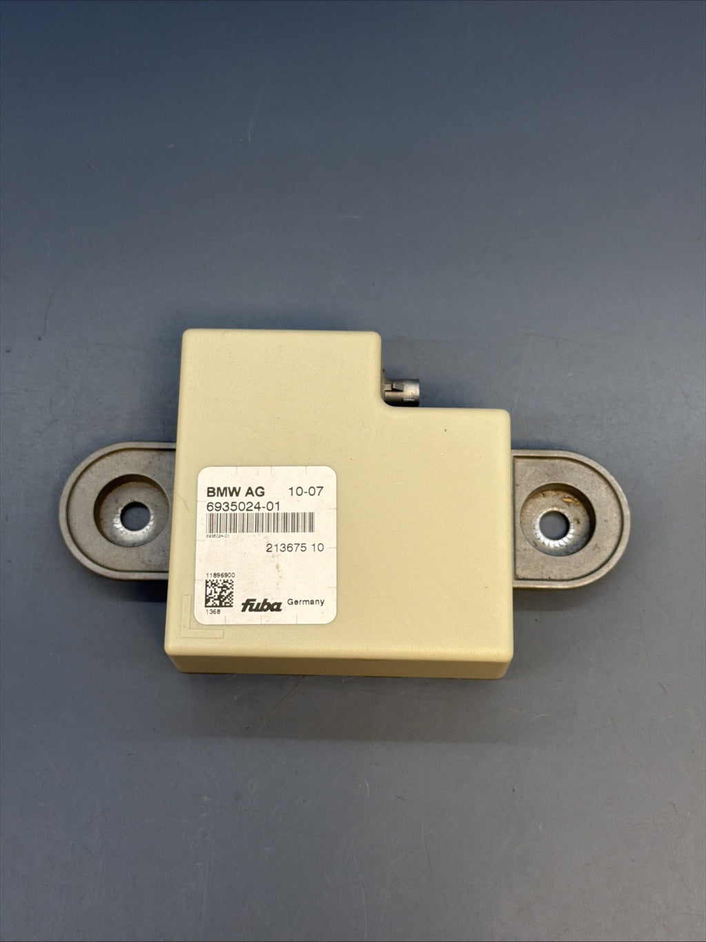 2008 - 2015 BMW E84 X1 E90 E91 E92 Antenna Amplifier Module Unit 6935024