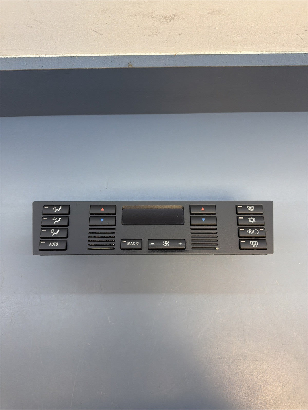 96–03 BMW E39 525i 530i 540i M5 Climate Control Unit Digital AC Heater 6916641