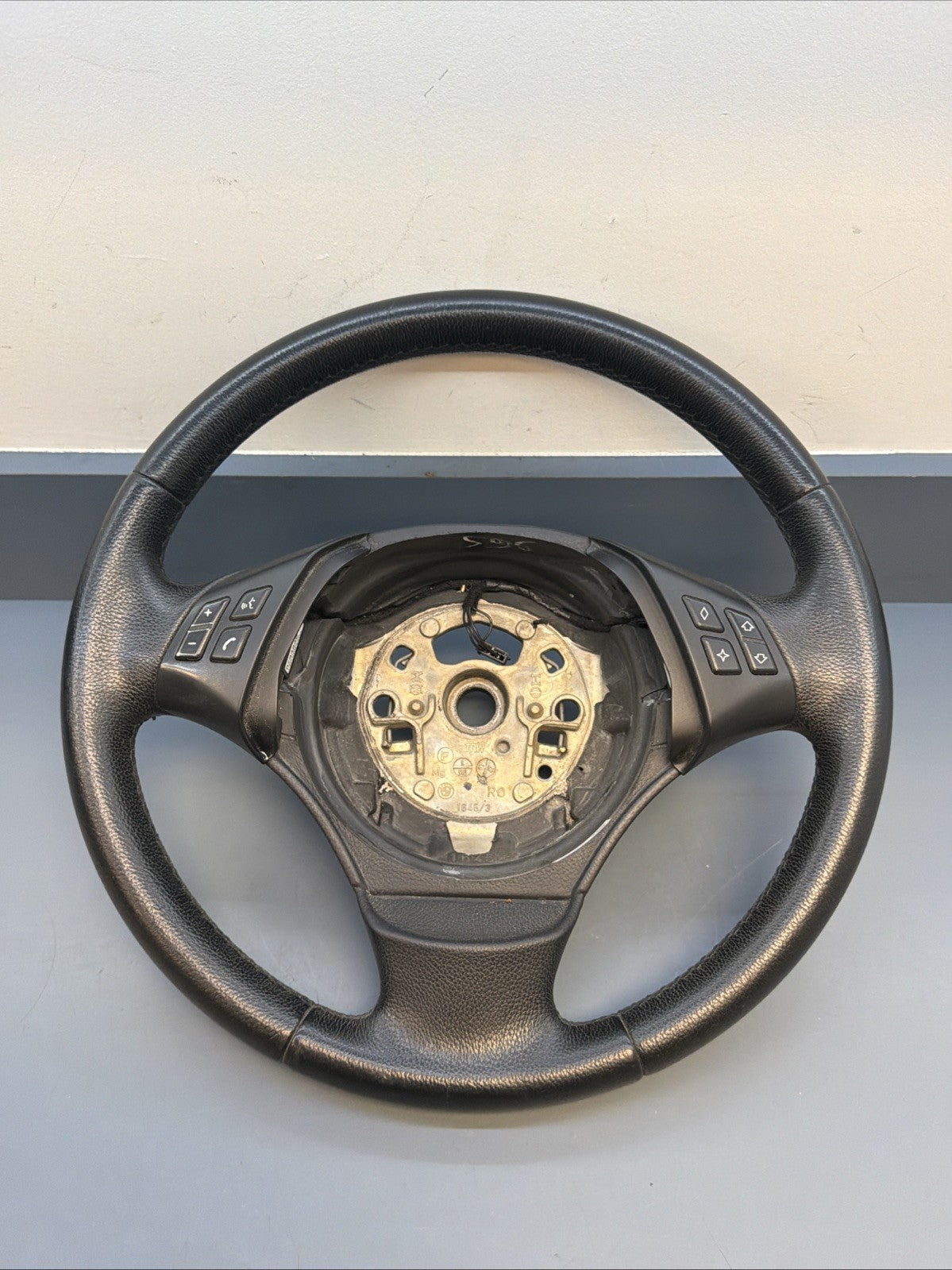 BMW 2006-2012 E90 E9X 3 SERIES BLACK LEATHER STEERING WHEEL OEM 3375E901