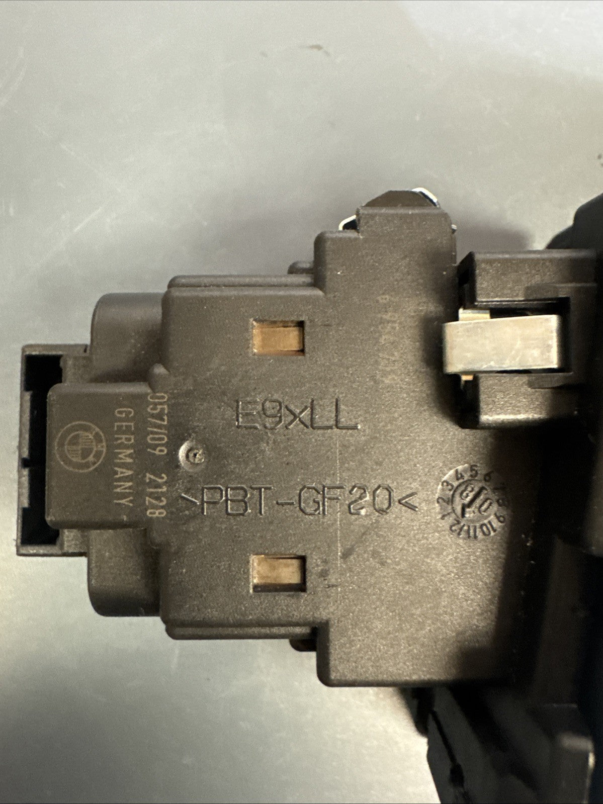 MSD81 07-10 BMW E90 E92 E93 N54 E60 535i 135i ENGINE ECU DME CAS KEY