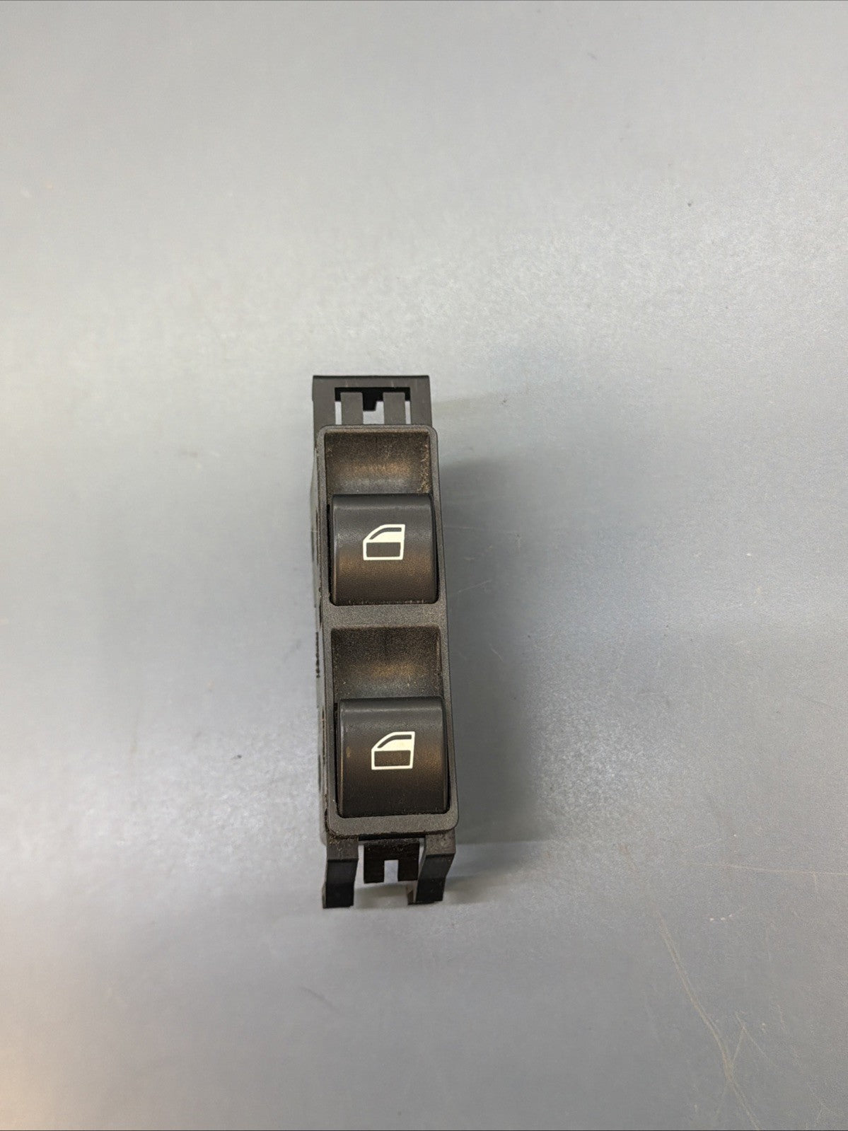 Right Passenger Side Window Switch Lifter Control Button OE BMW E46 8381514