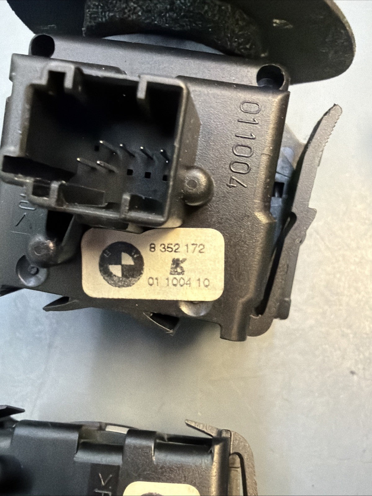 1997-2000 BMW E39 TURN SIGNAL WIPER CRUISE CONTROL SWITCH OEM 8352013 8352172
