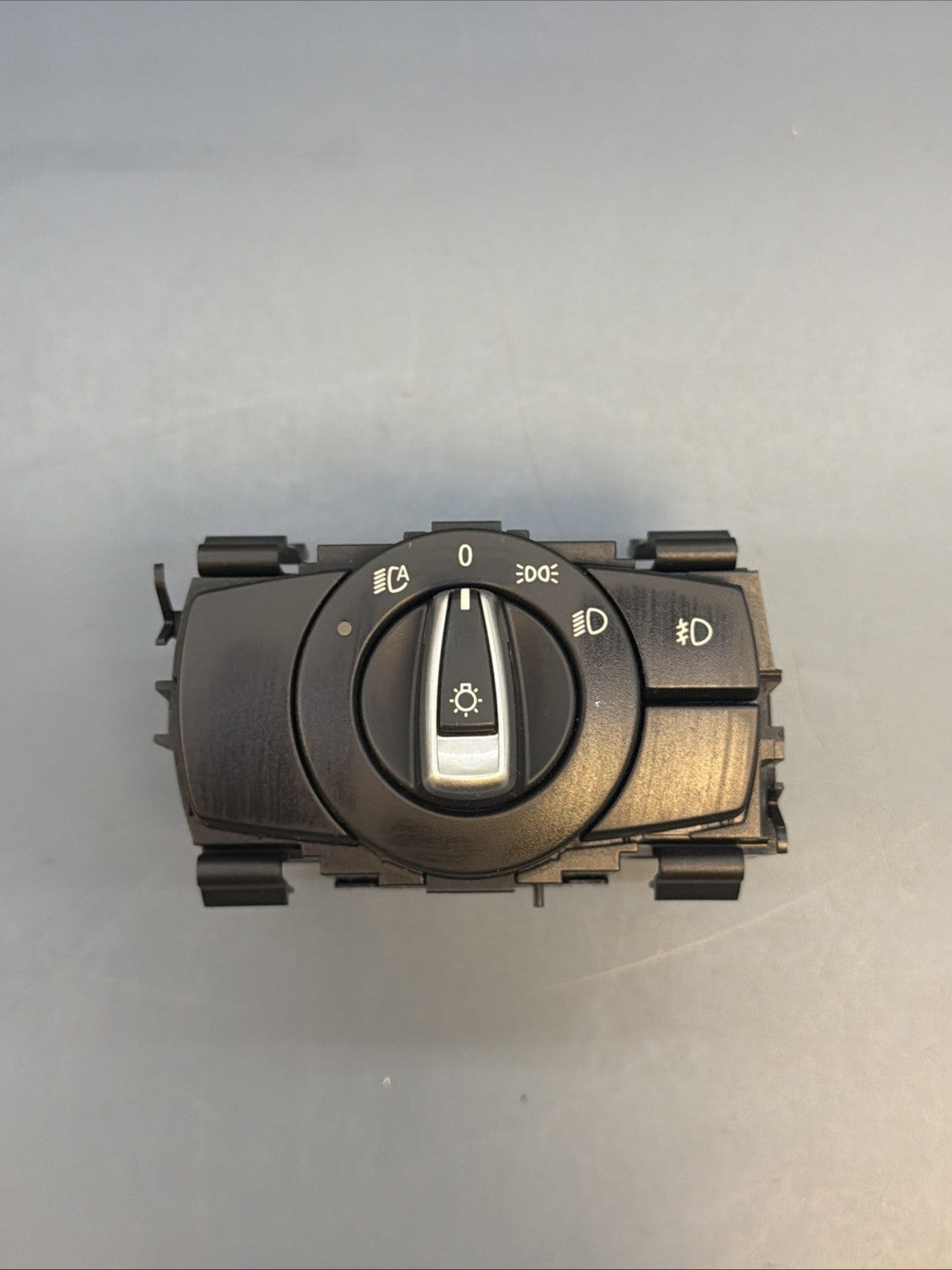 BMW E82 E88 E90 E91 E84 X1 335I XDRIVE 328I HEADLIGHT SWITCH UNIT 9169398