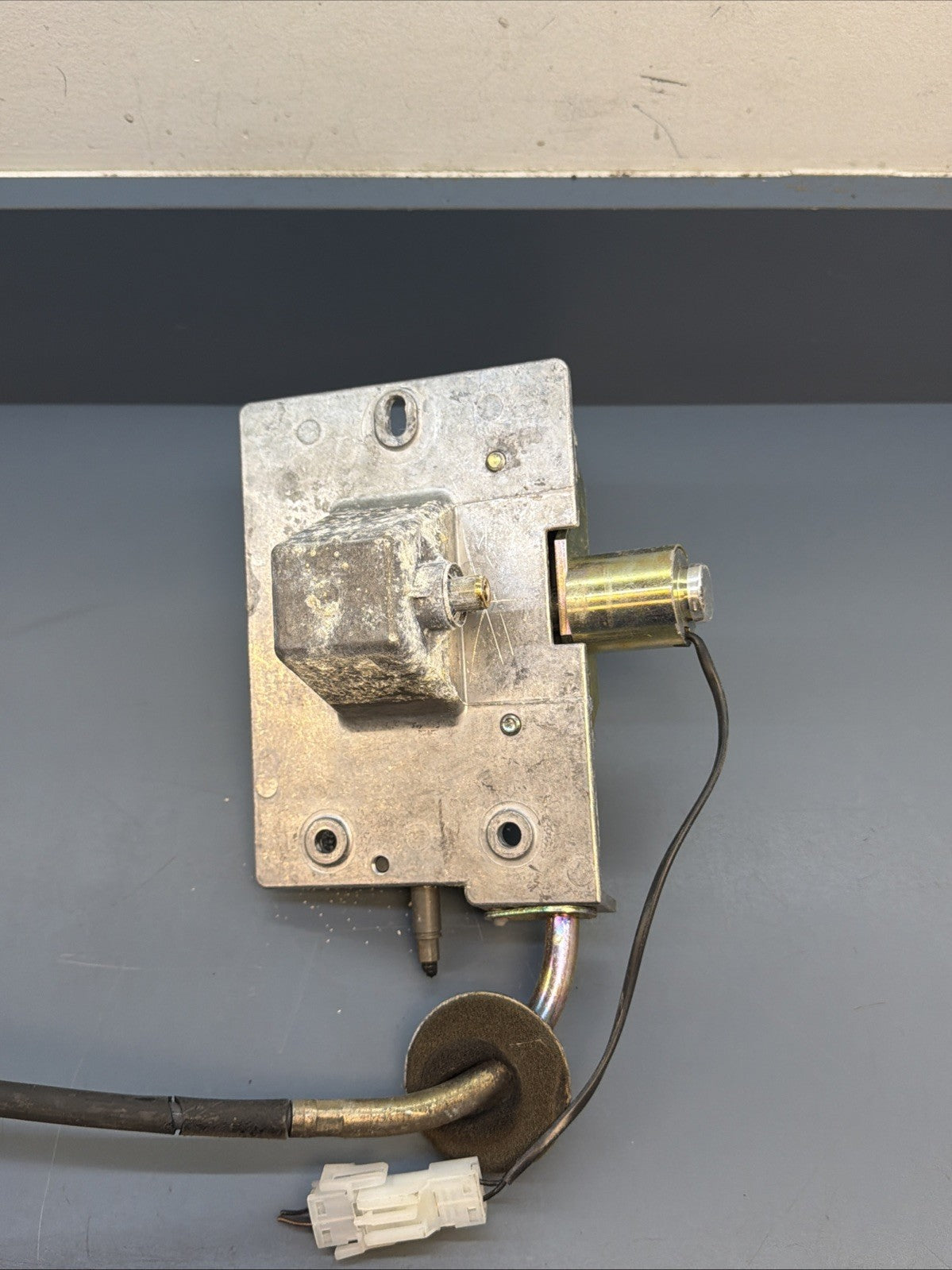 BMW Z3 Roadster Gear Selector Shifter Automatic 99-02 OEM 1422191