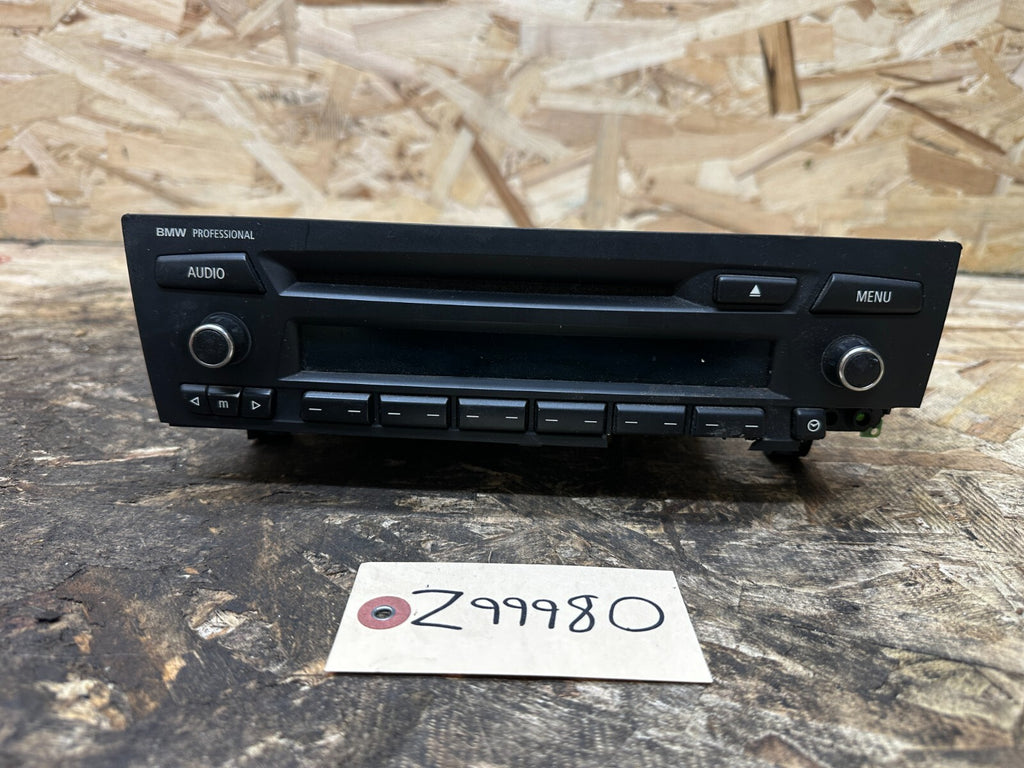 BMW 2006-2008 BROKEN FOR PARTS E90 3 SERIES AUDIO RADIO CD PLAYER OEM 9178860