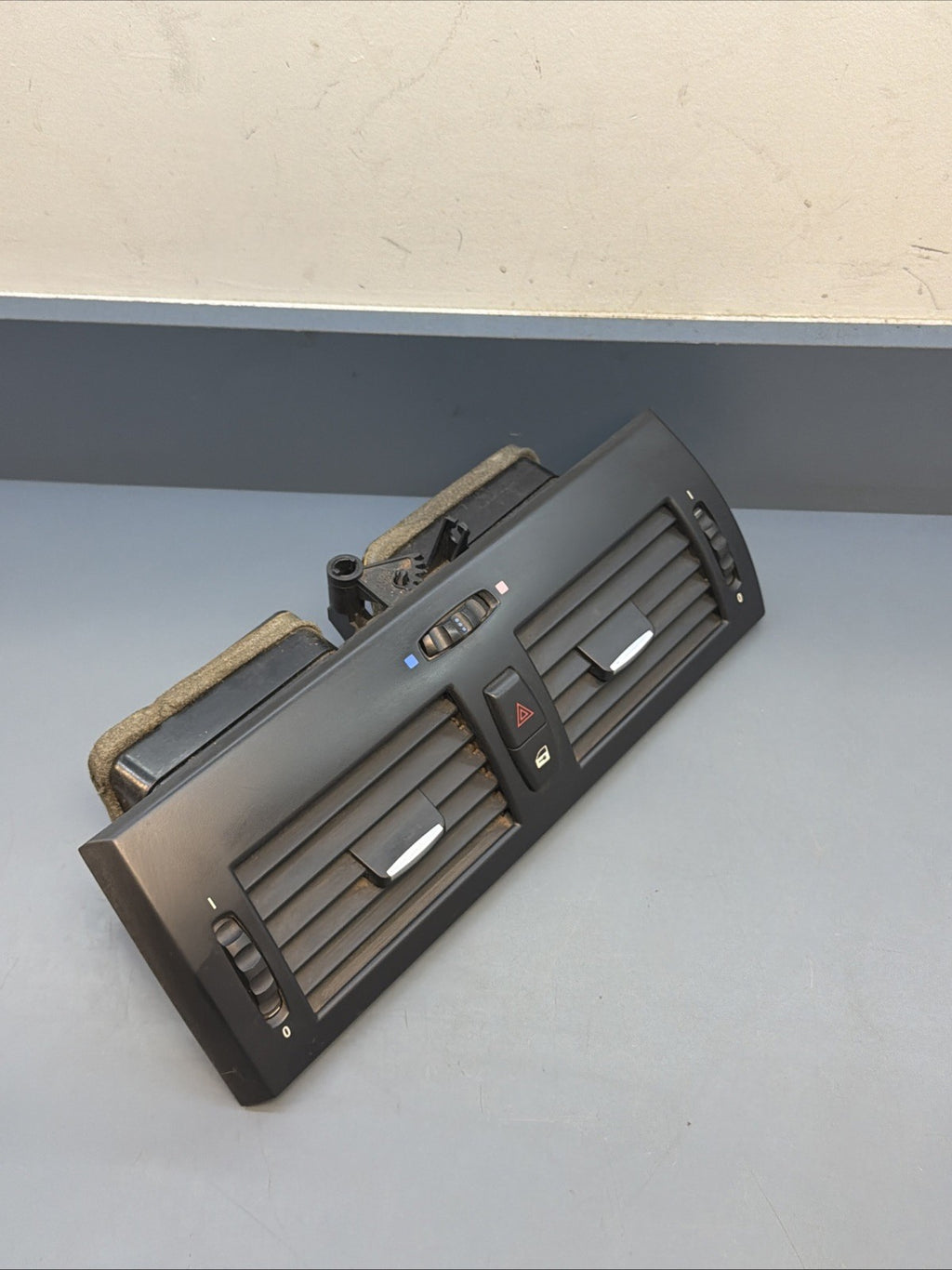 2004-2010 BMW X3 E83 CENTER DASHBOARD DASH AC AIR VENT 3400074 OEM