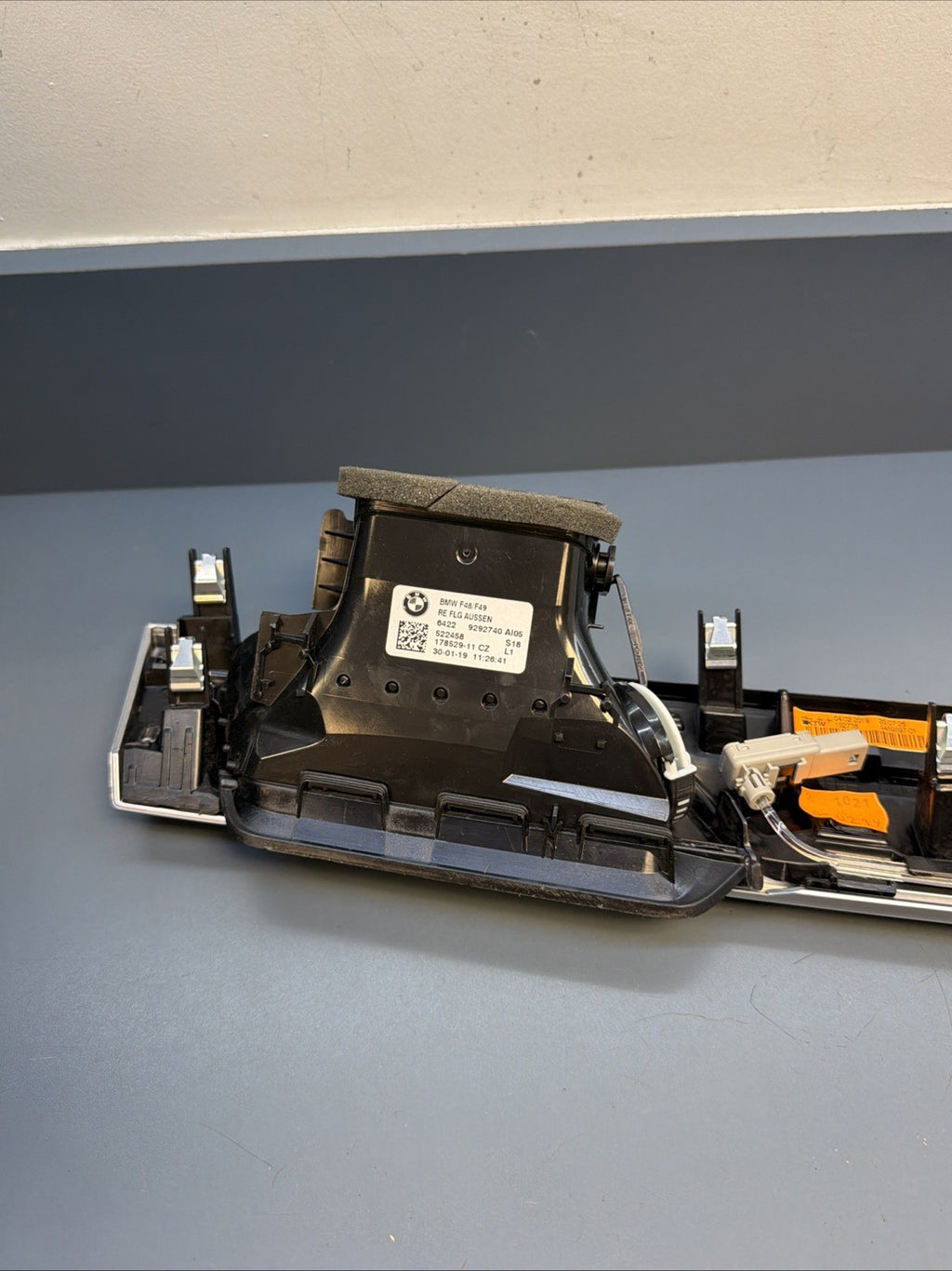2014-2019 BMW X1 F48 X2 F39 Dash Console Trim Panel 9332485 OEM