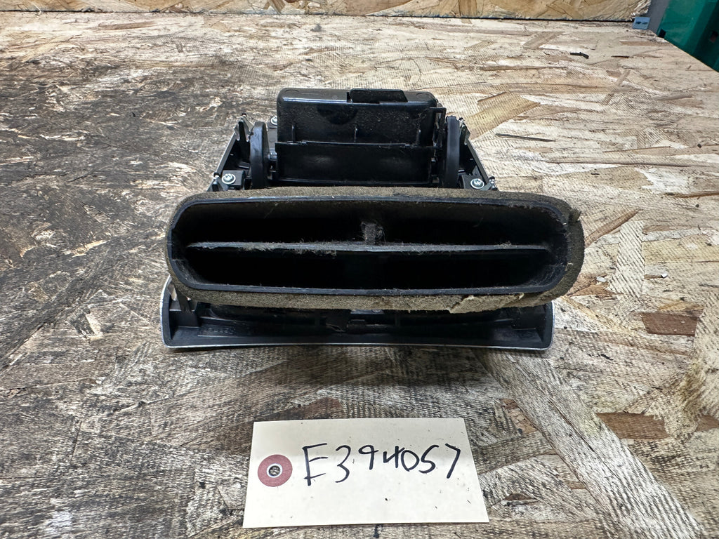 BMW 6-13 E92 E93 3 SERIES REAR PASSENGER AIR VENT+TRIM ALUMINUM HEXAGON 7129556