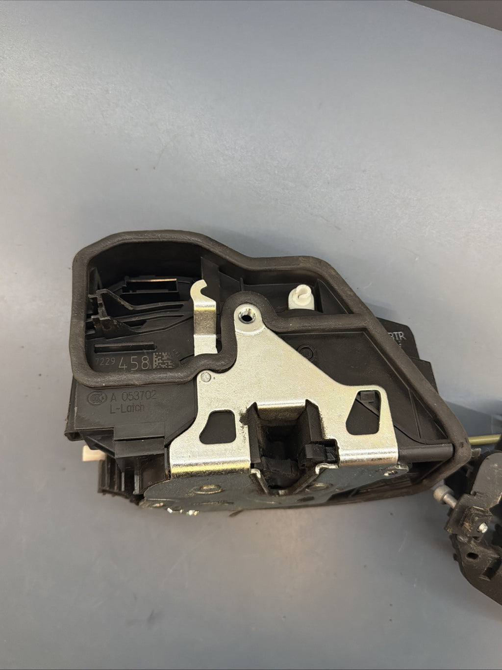 12-15 BMW X1 E84 Front Right Door Lock Latch Actuator & Handle Frame OEM 7229458