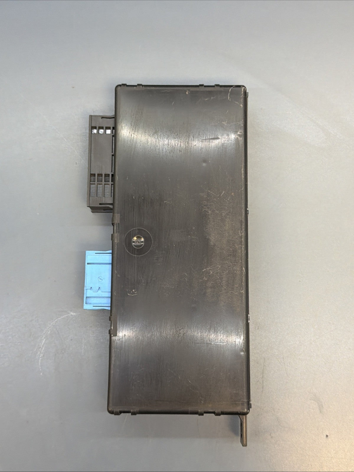 BMW 2011-2017 F25 X3 CENTRAL GATEWAY CONTROL MODULE LEAR OEM 9266411