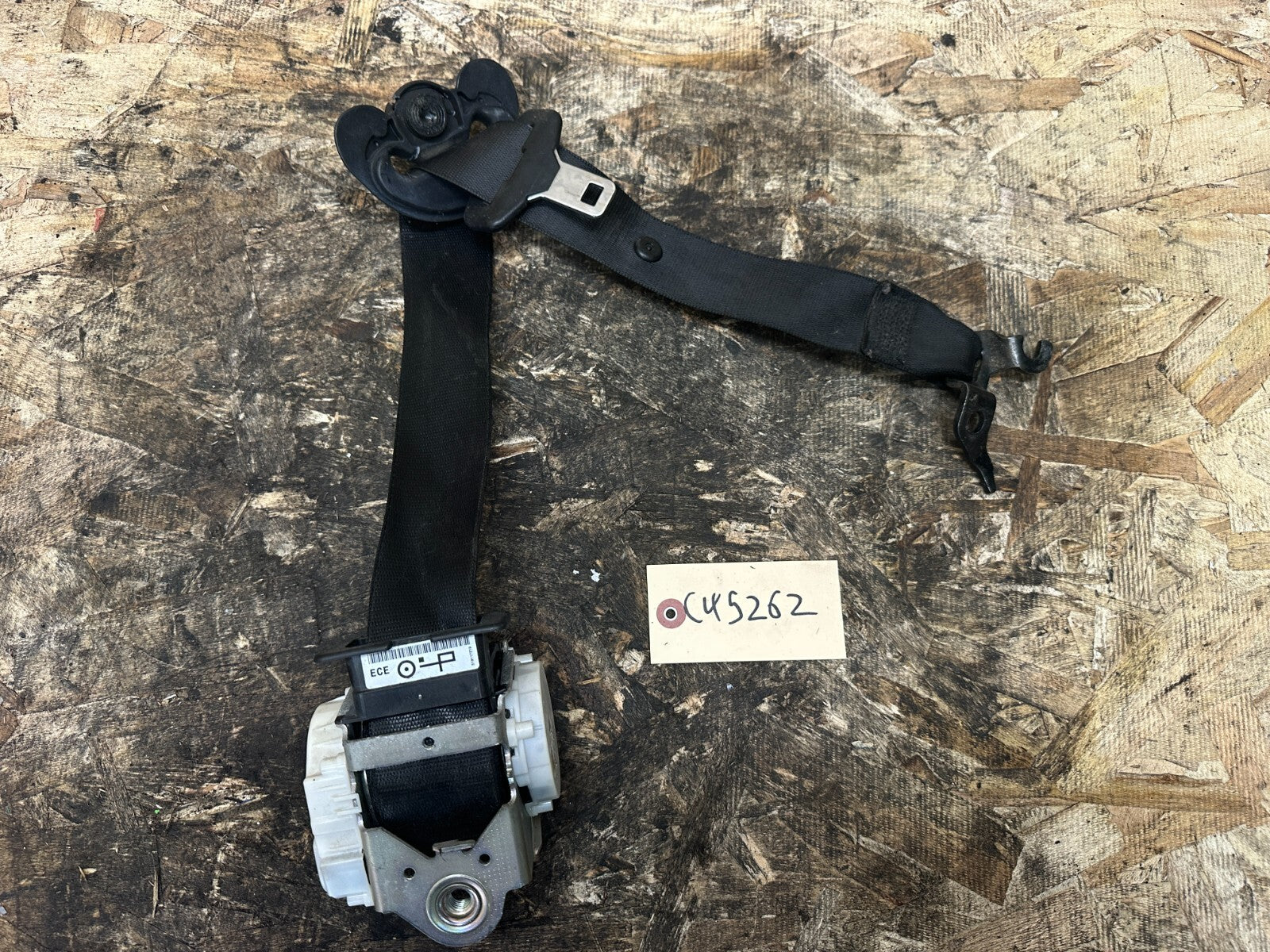 BMW 2007-2011 3 SERIES E90 DRIVER SEAT BELT RETRACTOR OEM 33059848