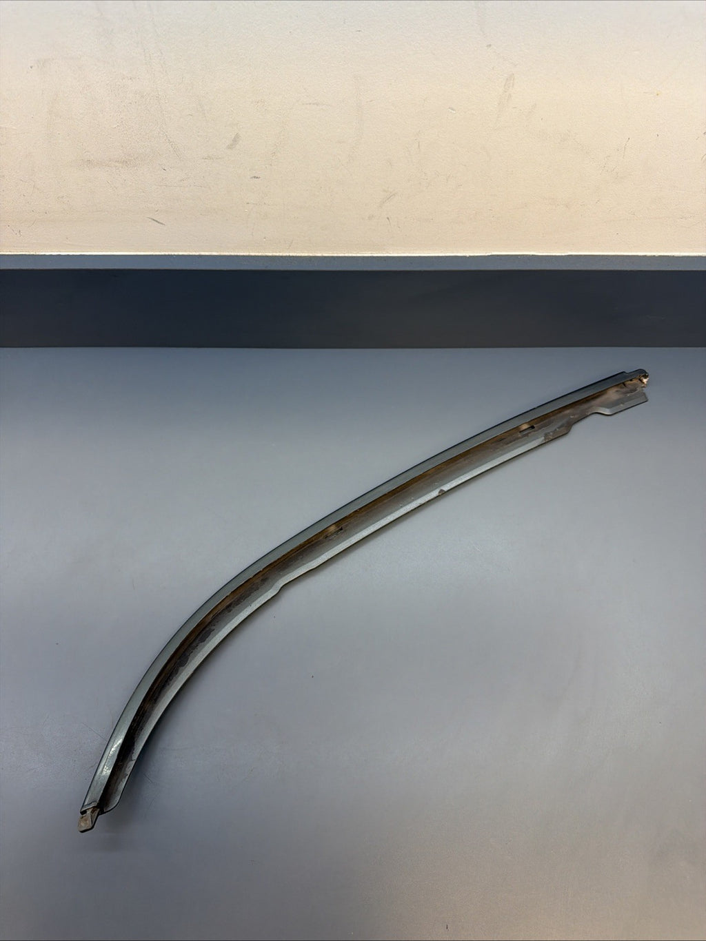 BMW E39 M5 Headlight Trim Head Lamp Trim Front 8159305 51138159305 Left Driver