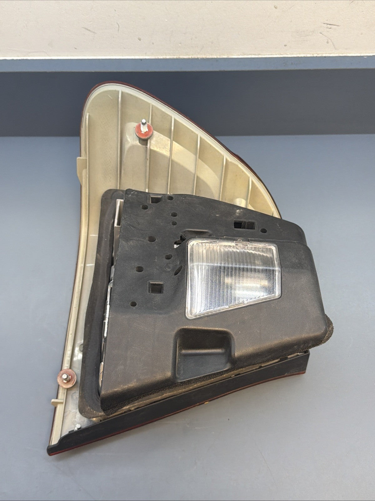 1999 2000 BMW 323I 328I OEM PASSENGER RIGHT SIDE TAILLIGHT 8364922