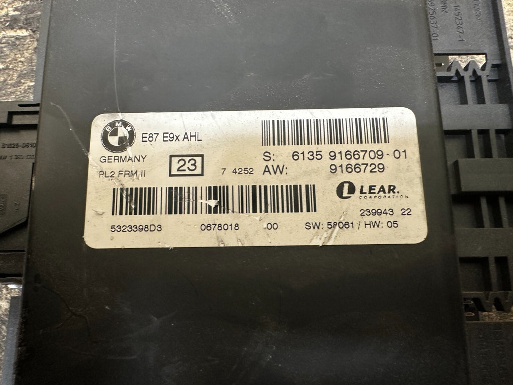 BMW 2006-2010 E9X 3 SERIES FOOTWELL LIGHTING CONTROL MODULE LCM OEM 9166709