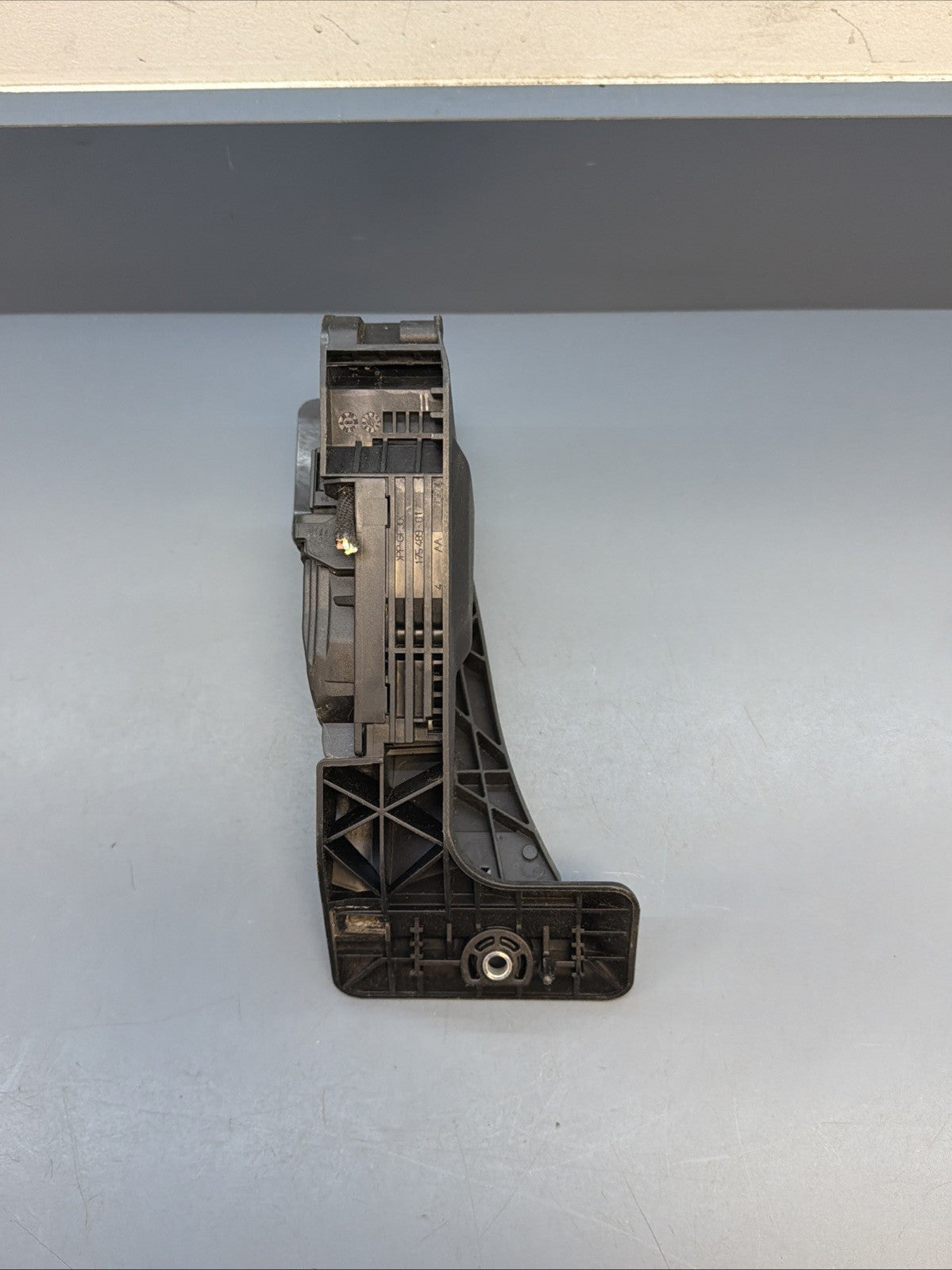 2012-2018 BMW F30 F31 F34 3-SERIES GAS ACCELERATION PEDAL 6853175 OEM