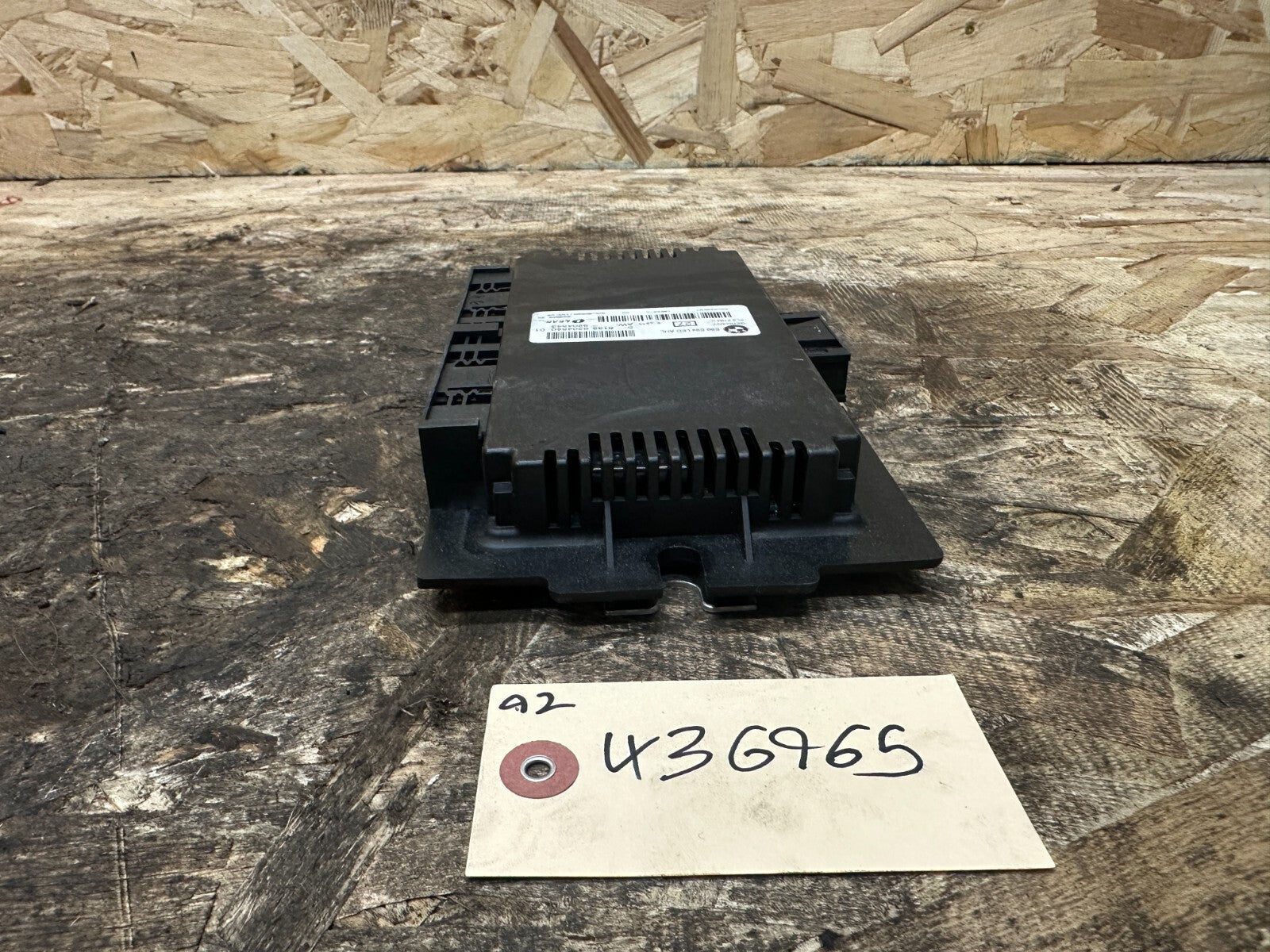 BMW 2006-2012 E90 3 SERIES FOOTWELL LIGHT CONTROL MODULE OEM 9204540