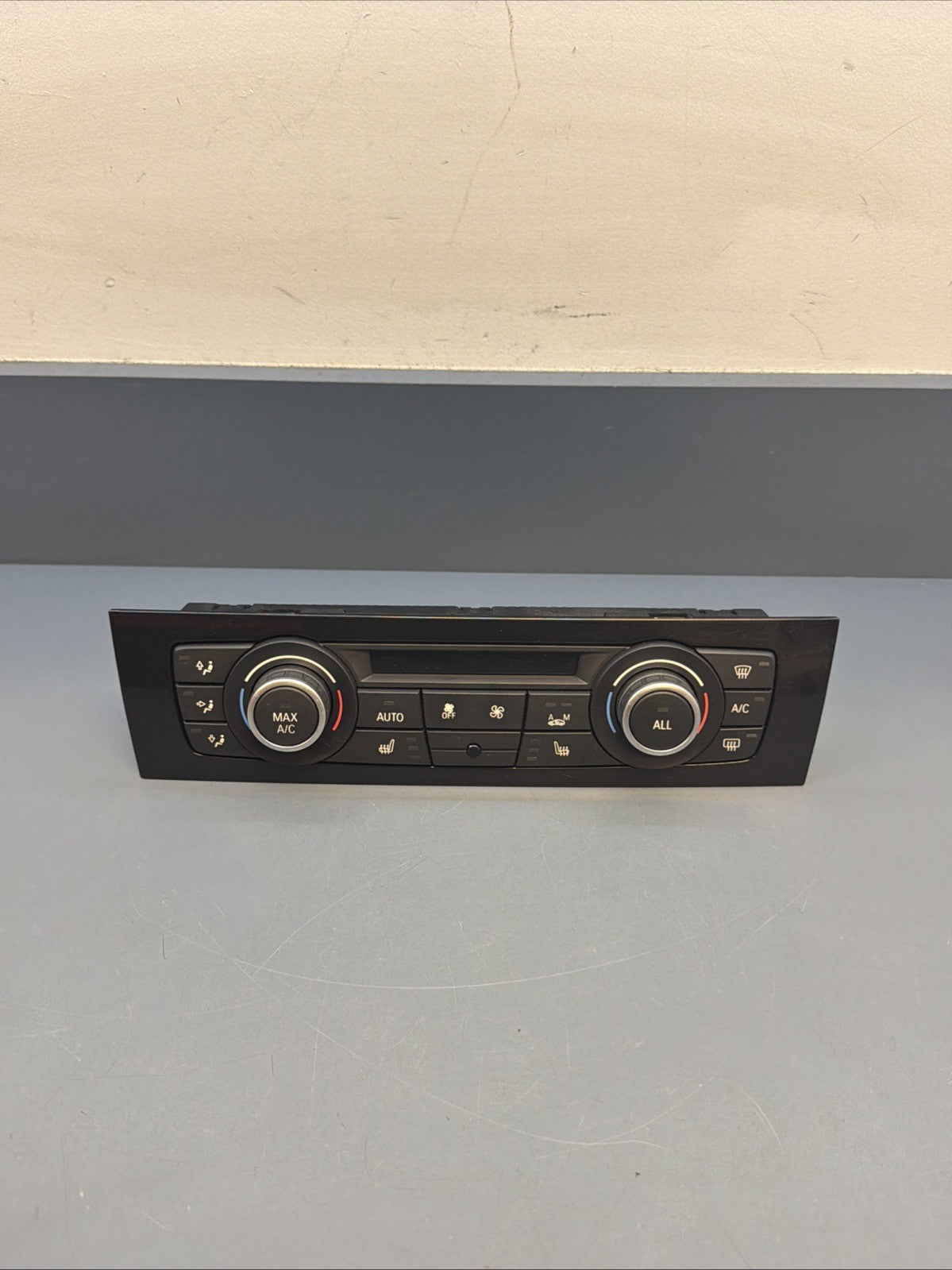 12 13 14 15 BMW X1 3 1 SERIES CLIMATE CONTROL HEATED SEATS OEM 9287624