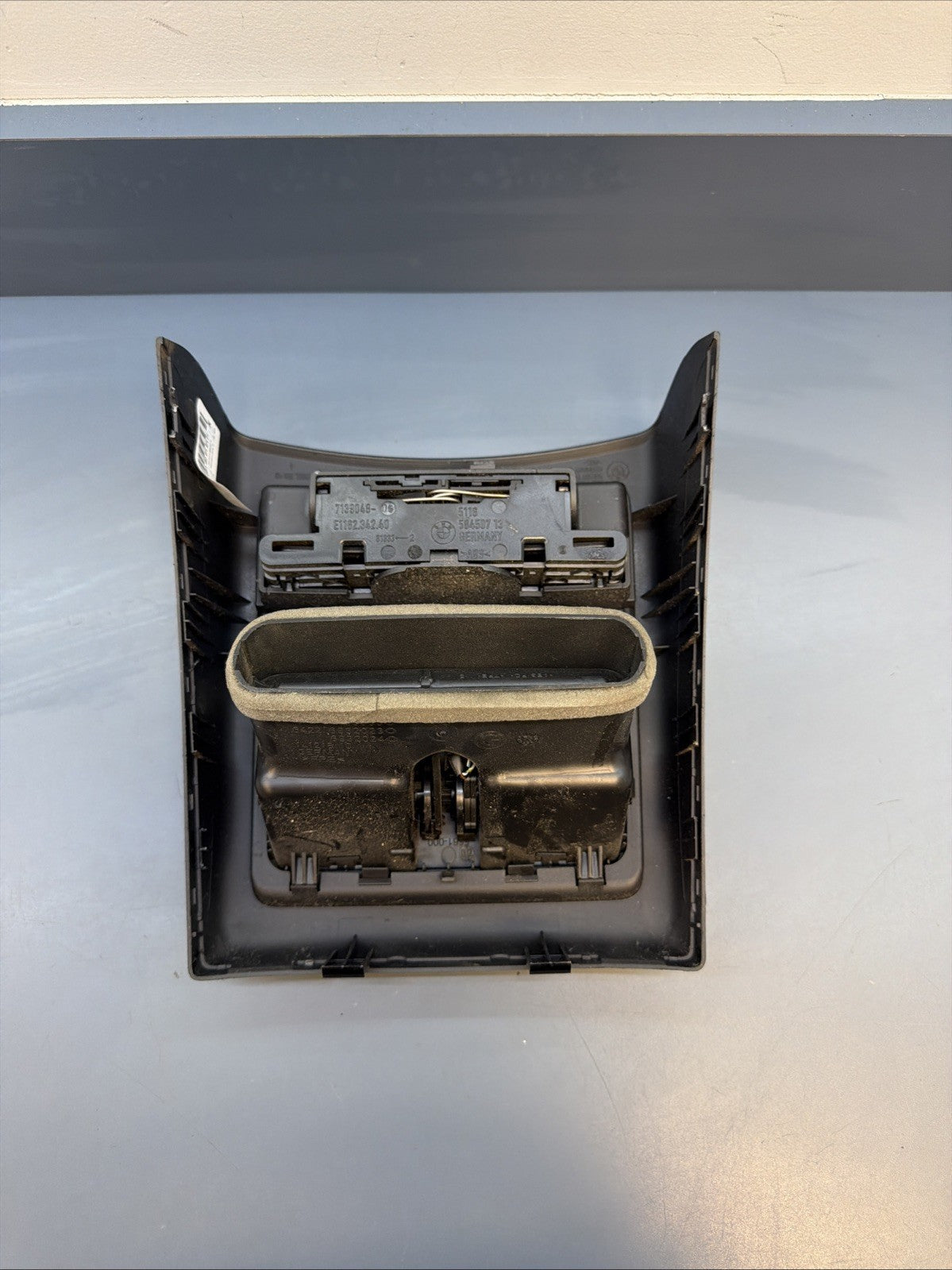 BMW 3 Series E90 E91 Covering Rear Trim Centre Console Black 7118049