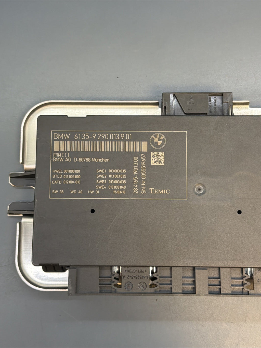 2011- 2017 BMW X3 F25 FOOTWELL LIGHT CONTROL MODULE UNIT FRM3 OEM 9290013 OEM