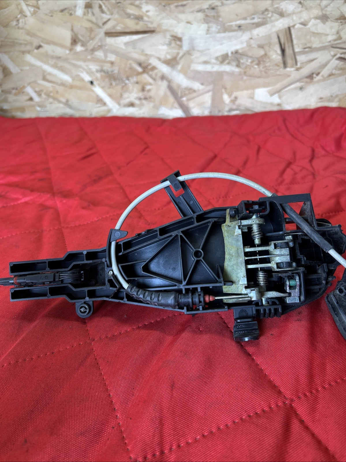 2007-2013 BMW X5 Front Right Passenger Side Door Lock Latch Actuator 7318416 OEM
