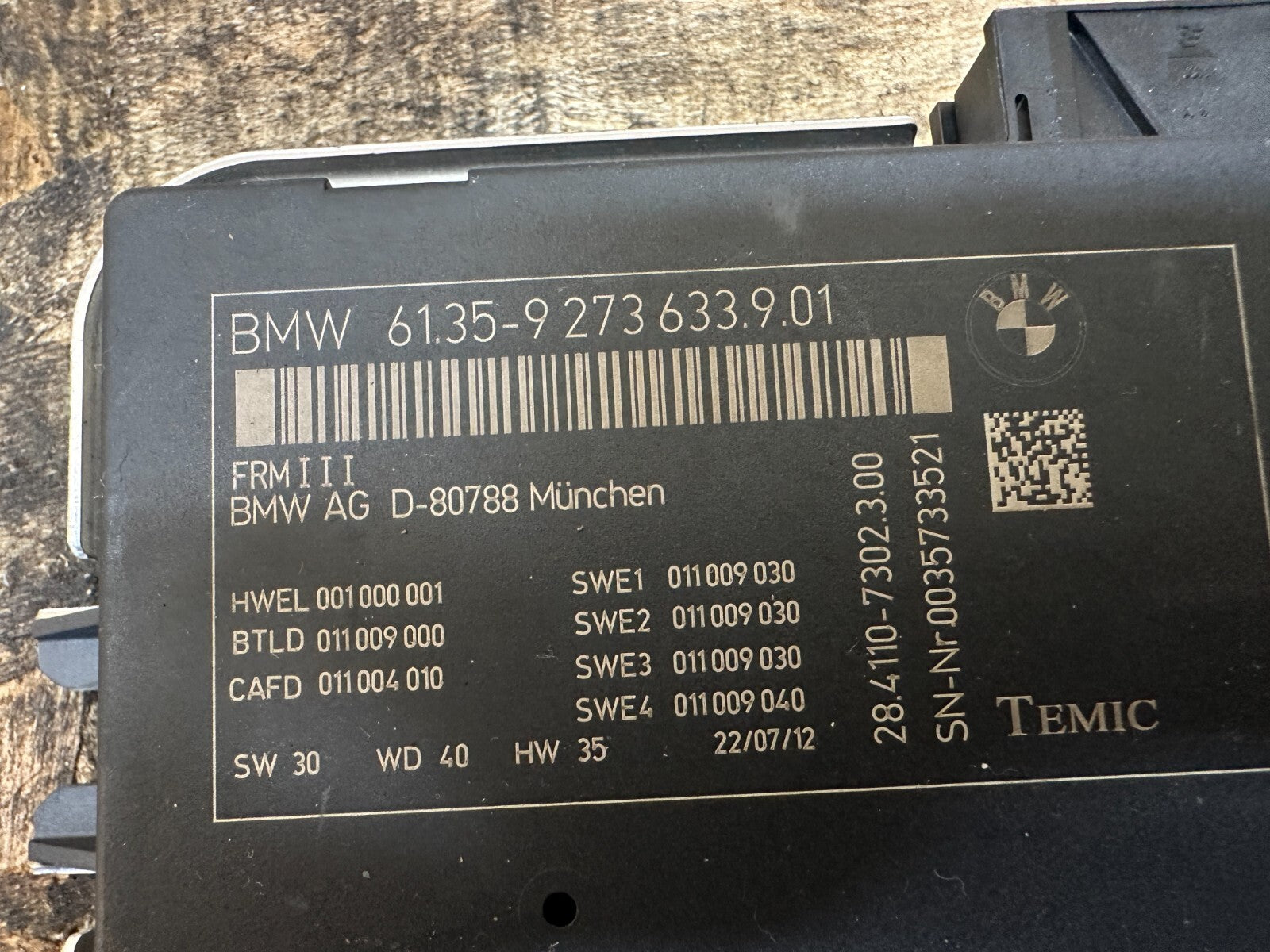 BMW 2011-2017 F25 X3 FOOTWELL LIGHTING CONTROL MODULE OEM 9273633