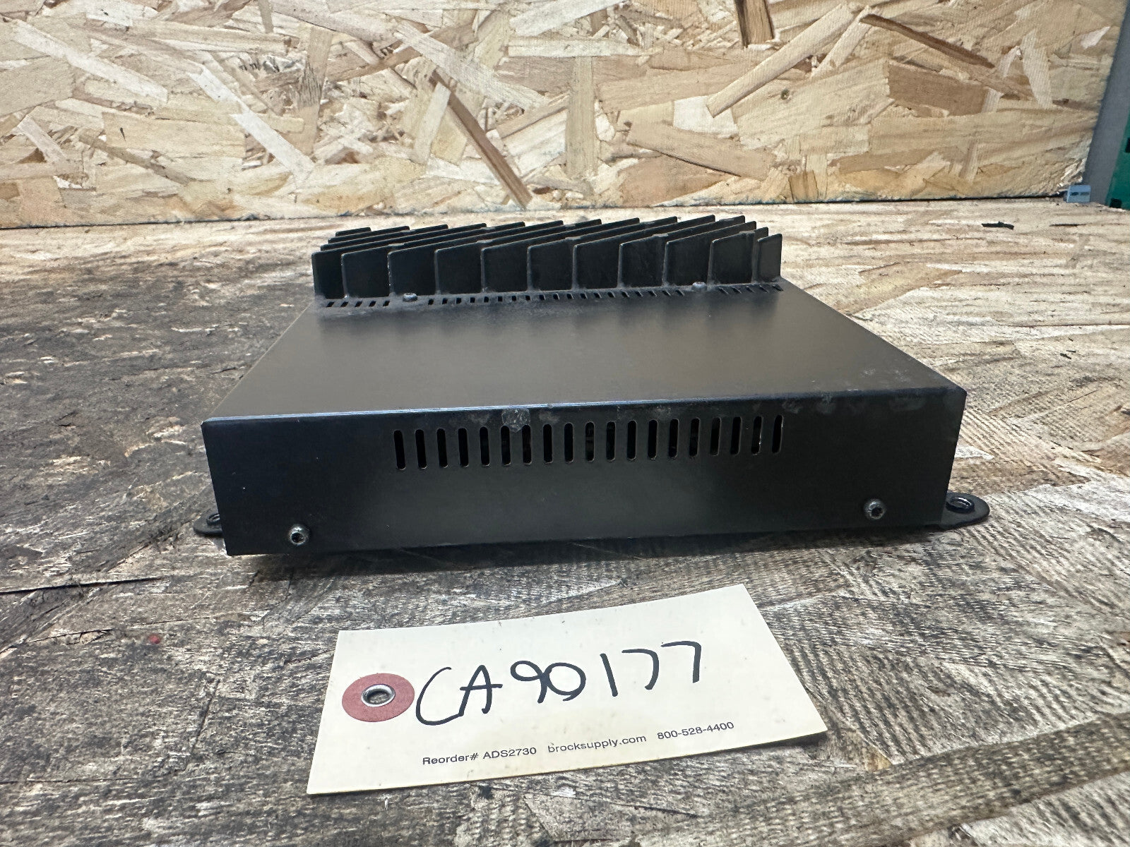BMW 97-05 E46 3 SERIES HARMON CARDON TRUNK HIFI AUDIO AMP AMPLIFIER OEM 8368230
