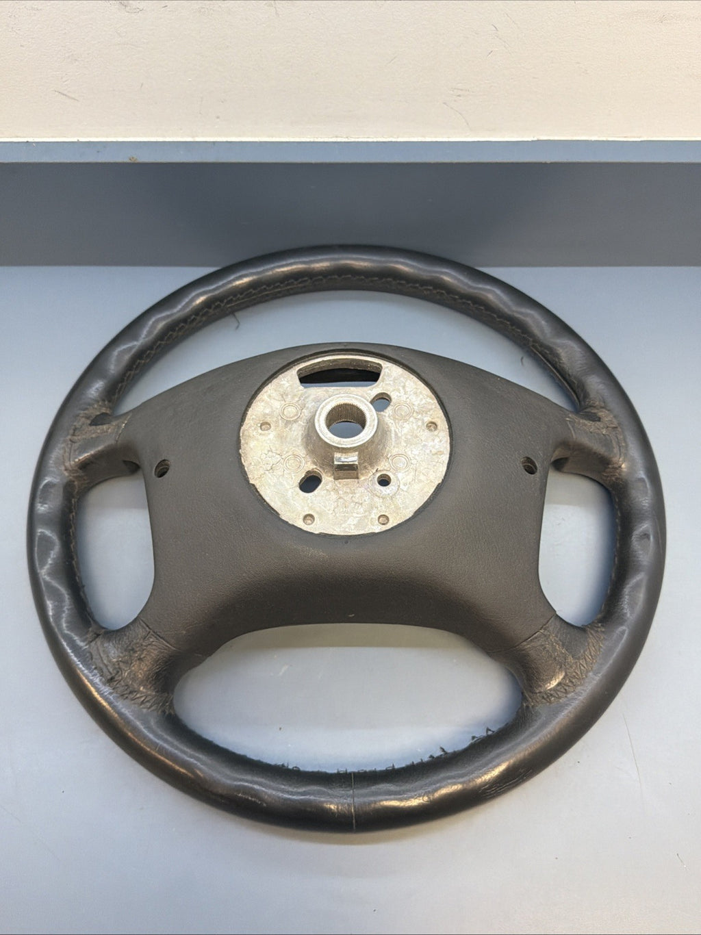 99-03 BMW E39 525i 530i 540i 4 Spoke Steering Wheel Black Leather 6753738 *NOTE*