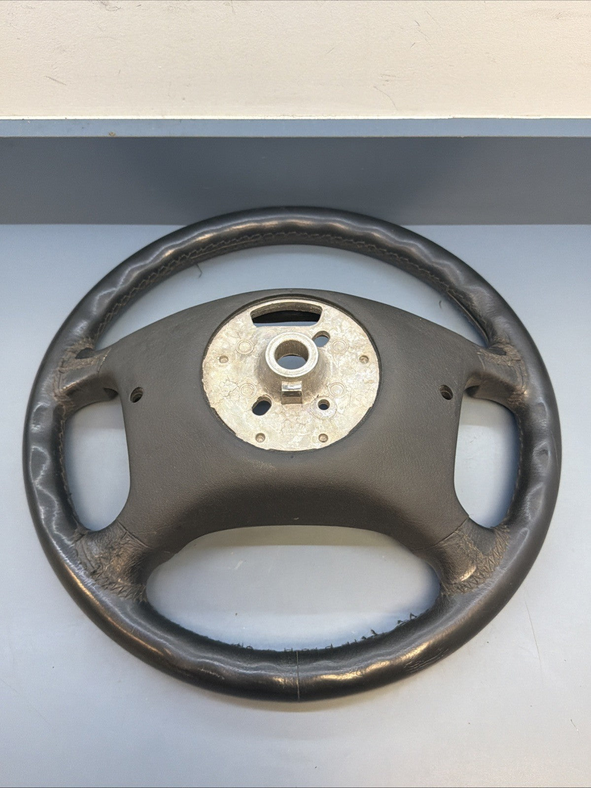 99-03 BMW E39 525i 530i 540i 4 Spoke Steering Wheel Black Leather 6753738 *NOTE*