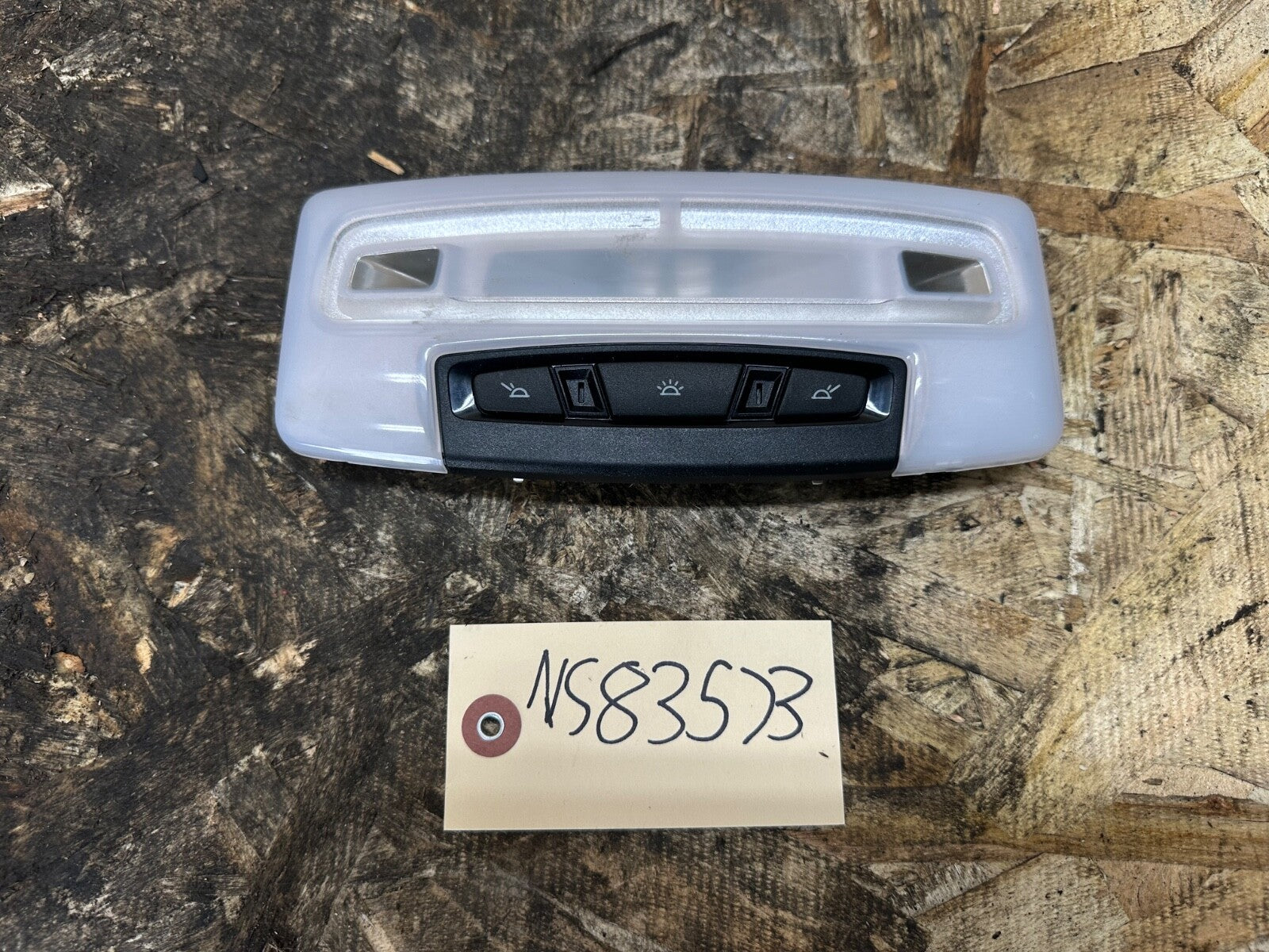 BMW F30 2012-2019 REAR OVERHEAD DOME LIGHT SWITCH OEM 179349-00