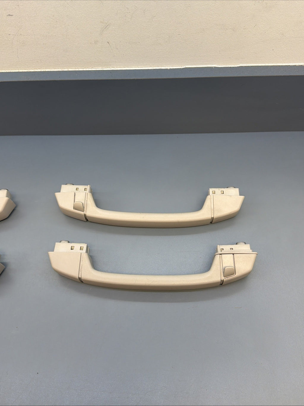 2004-2010 BMW E83 X3 Interior Front & Rear Roof Grab Handle Set of 4 Gray