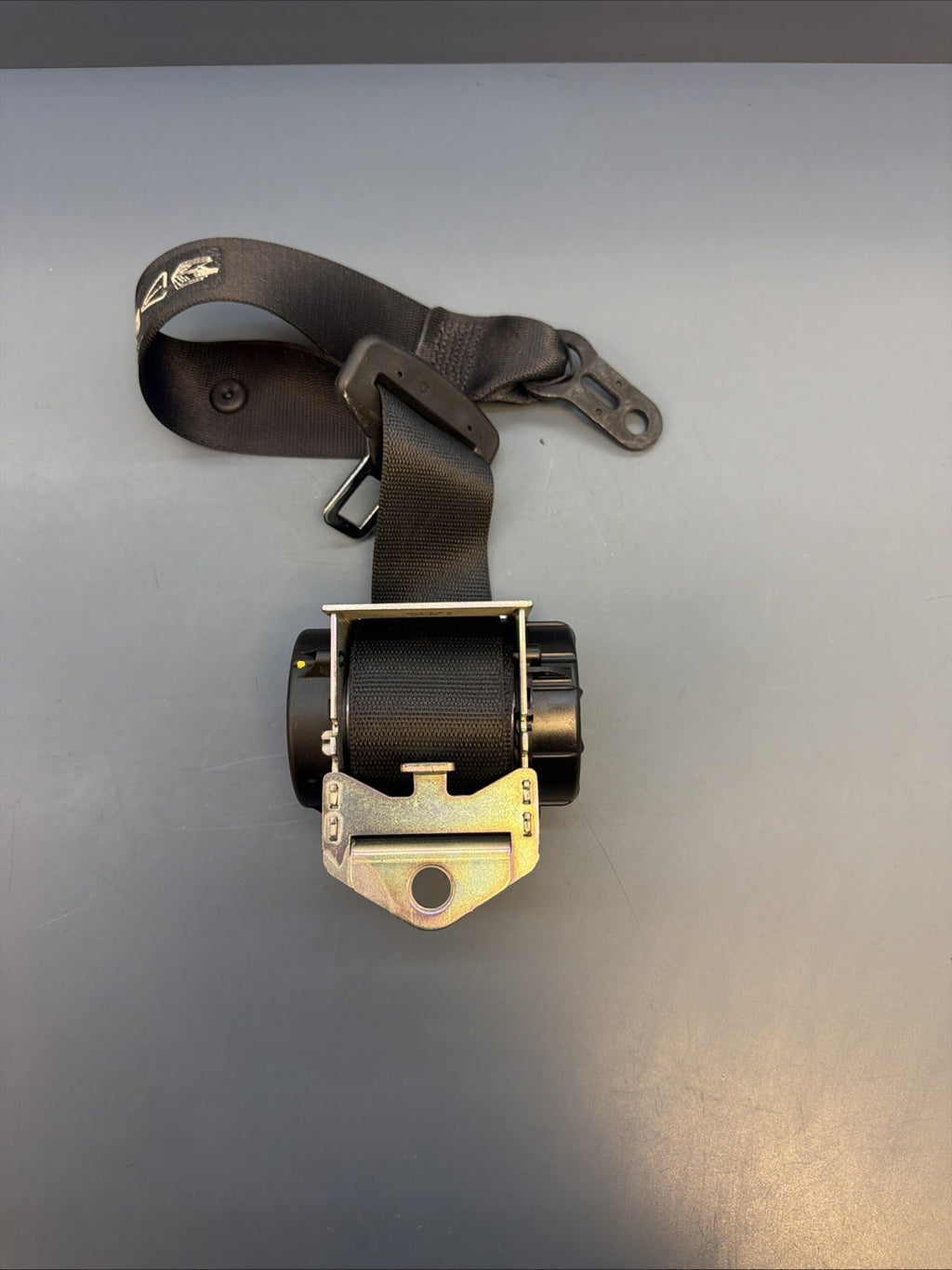 07-13 BMW E92 3-SERIES COUPE GENUINE REAR LEFT OR RIGHT SEAT BELT 608201000C