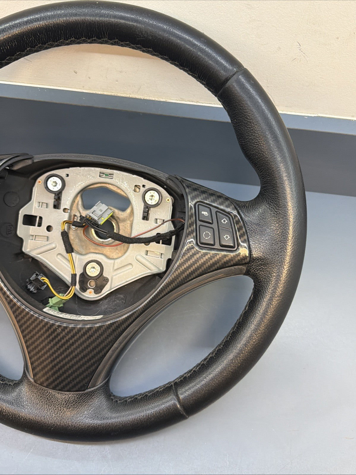 07-11 OEM BMW E82 E90 E92 E93 X1 328 335 Sport Leather Steering Wheel 6772147