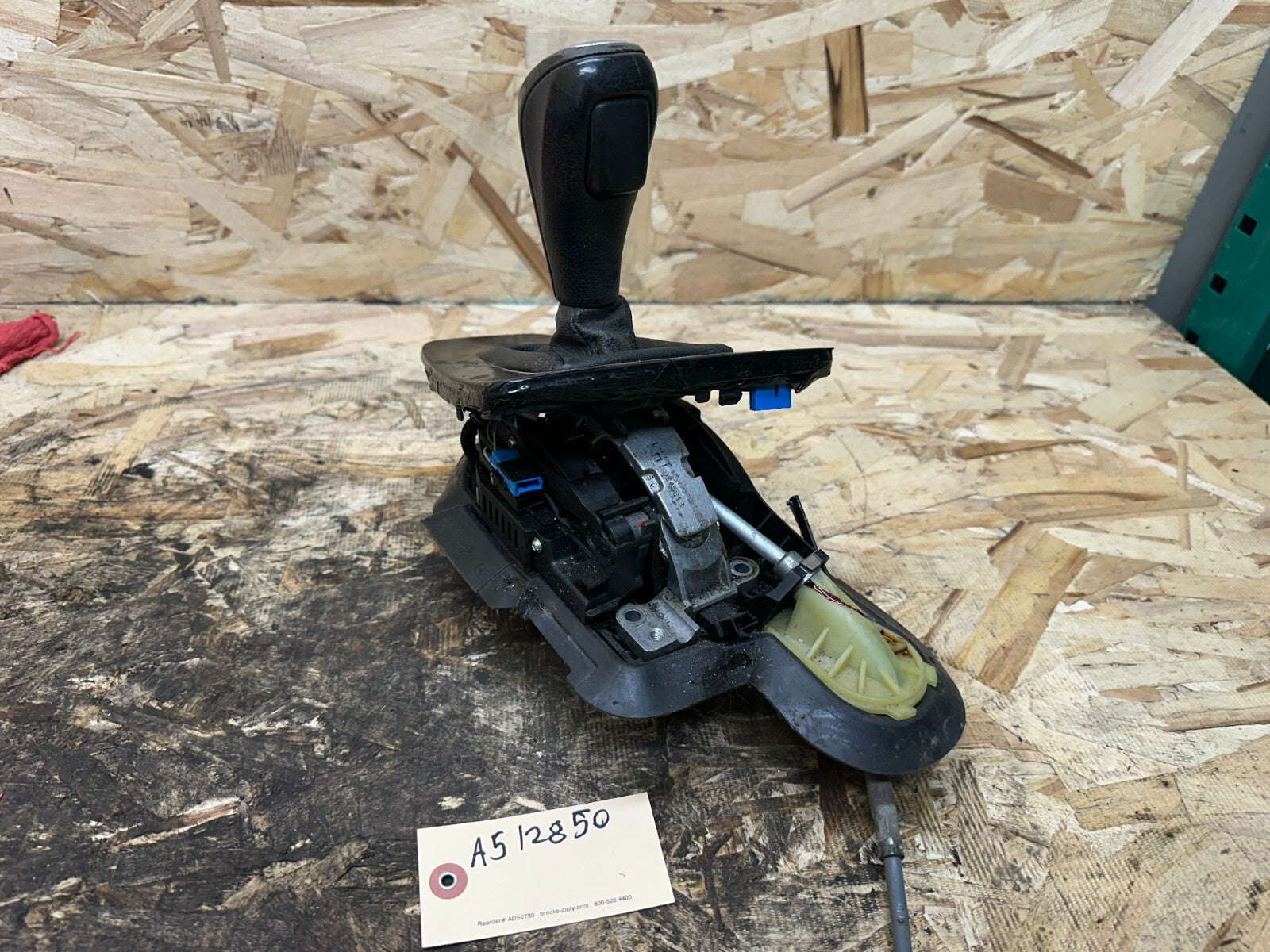 BMW 06-13 E90 AUTOMATIC TRANSMISSION GEAR SHIFTER/SELECTOR BLACK OEM 756365802