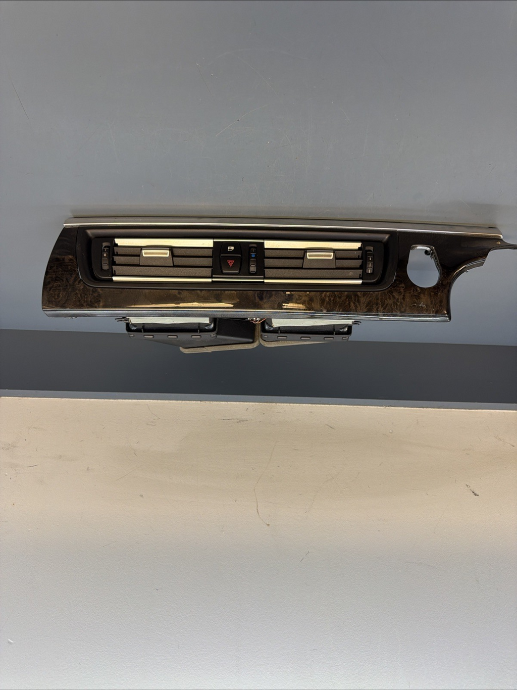 2012-2018 BMW 650i 640i F12 F06 Front Center Dash Air Vent Panel Trim  9197515