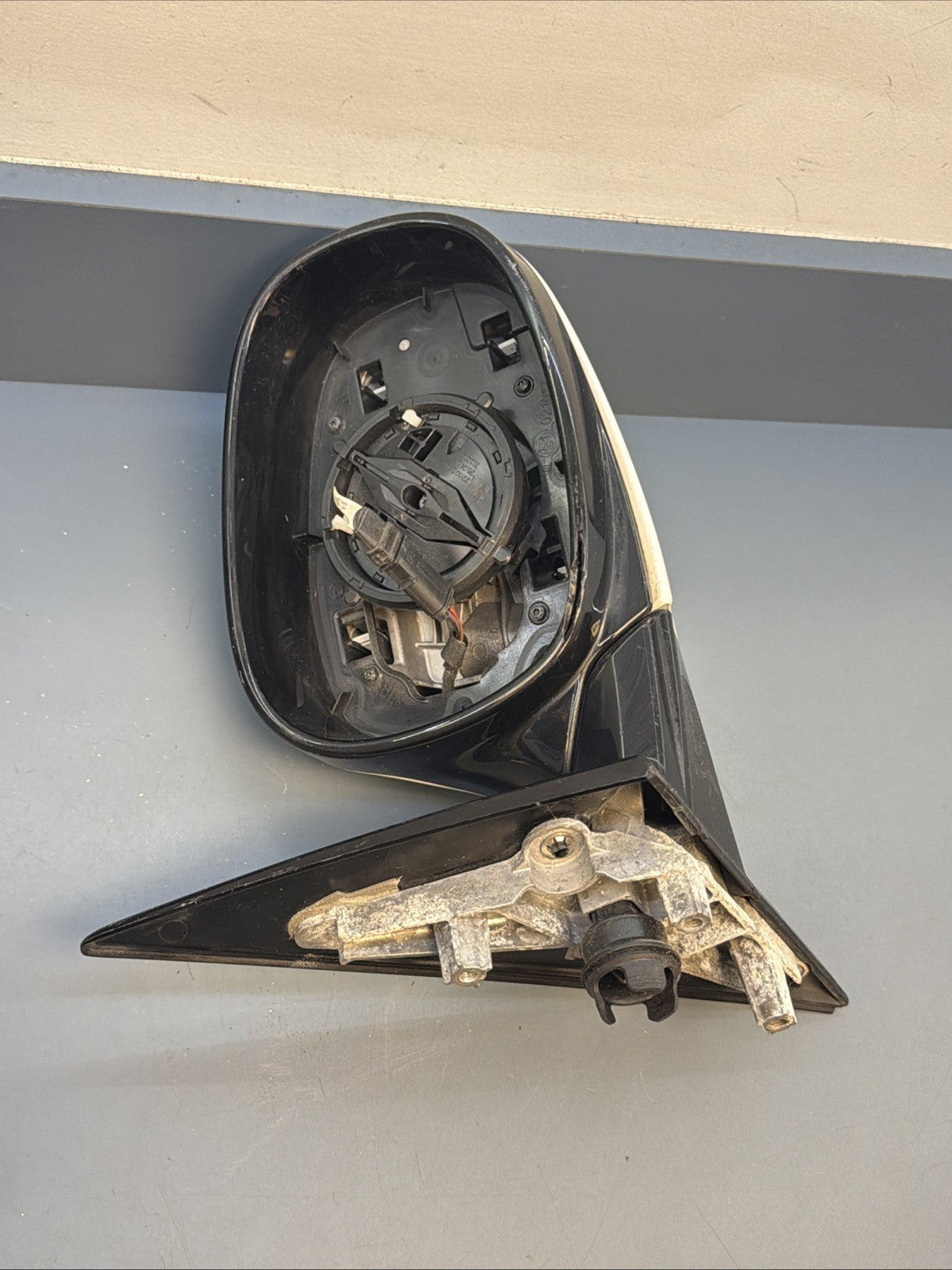 2009-2011 BMW 328i 335i Right Passenger Side View Mirror Power 7182695 OEM